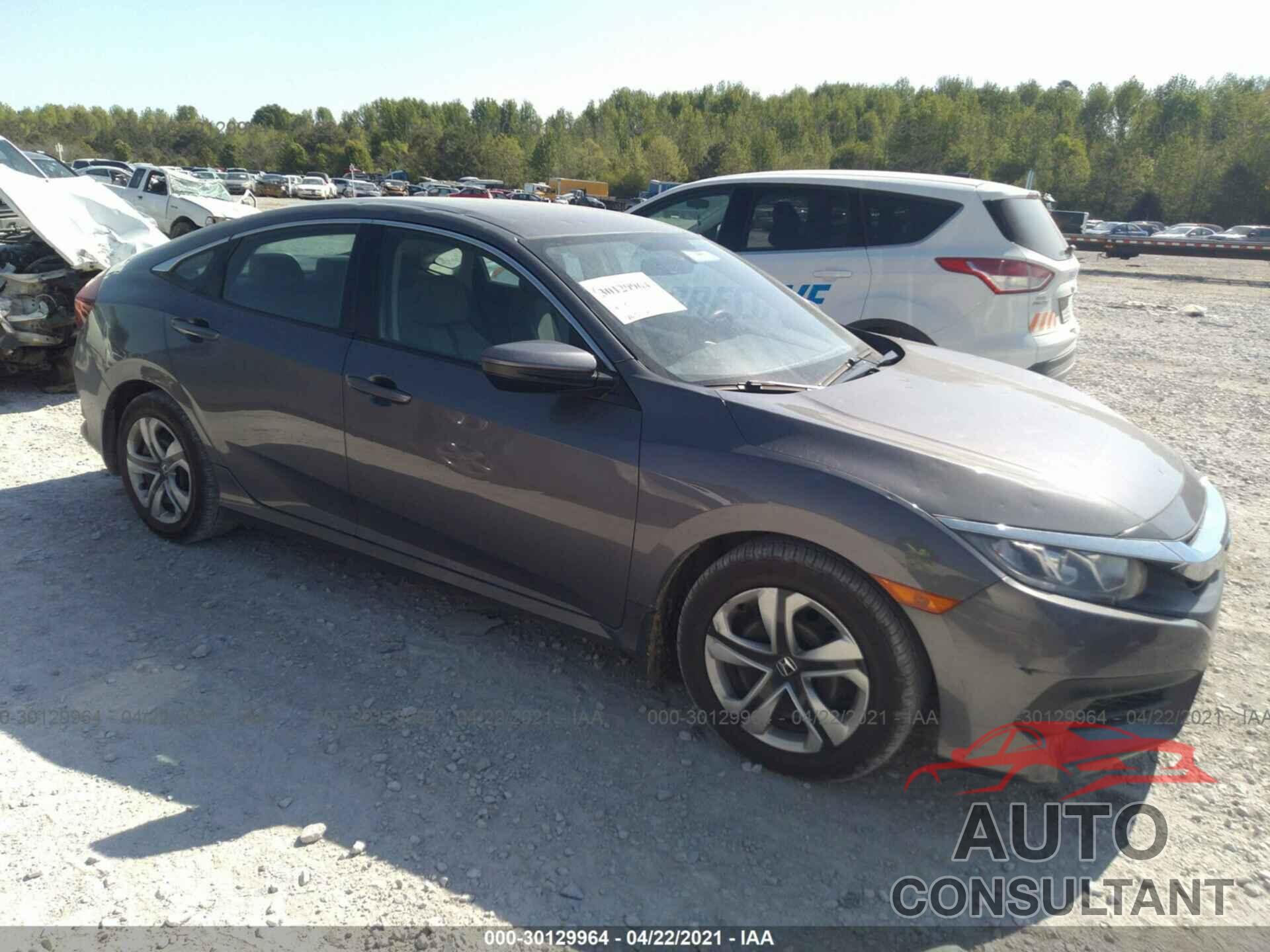 HONDA CIVIC SEDAN 2018 - 19XFC2F53JE033762