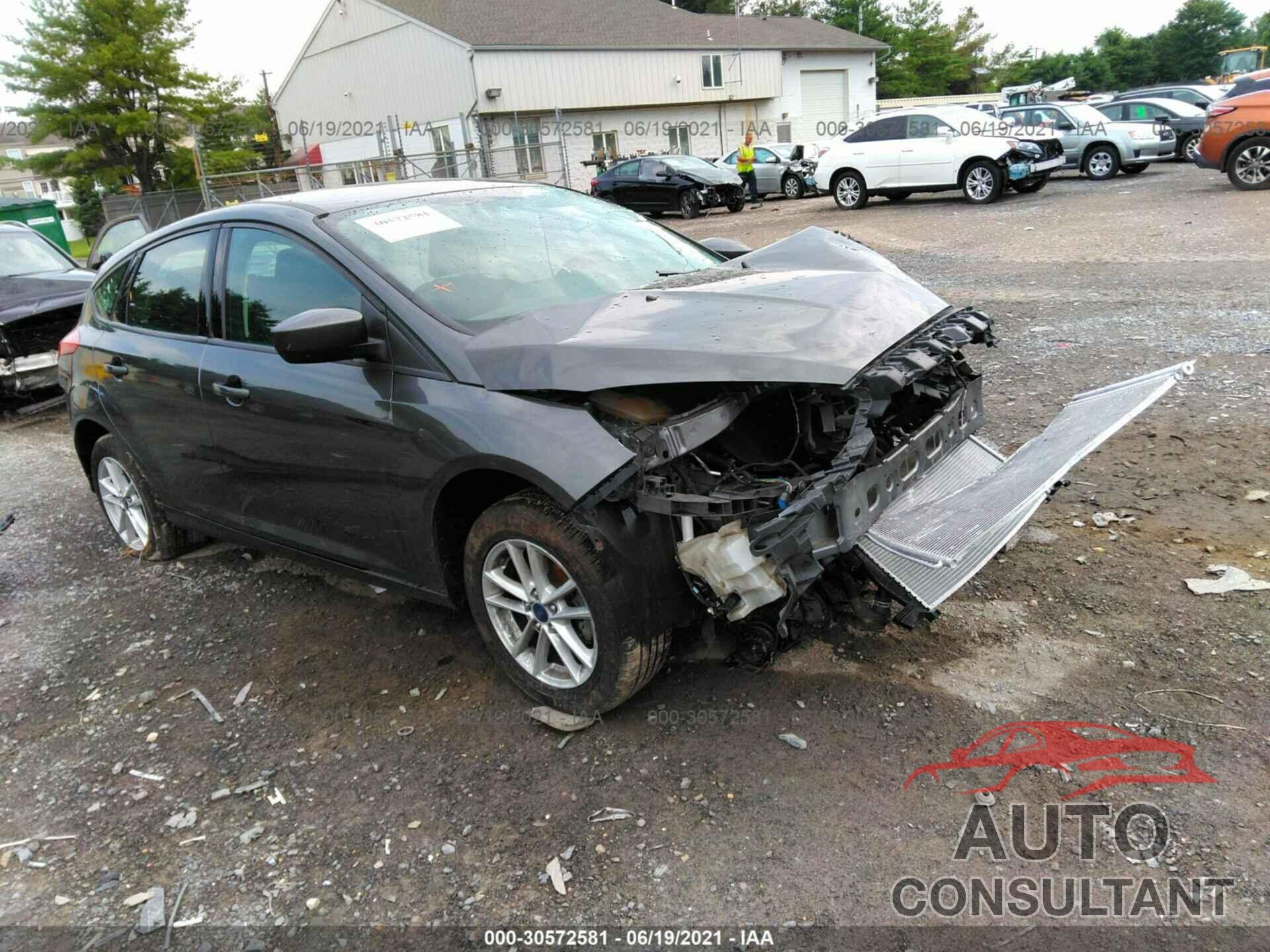 FORD FOCUS 2018 - 1FADP3K26JL316070