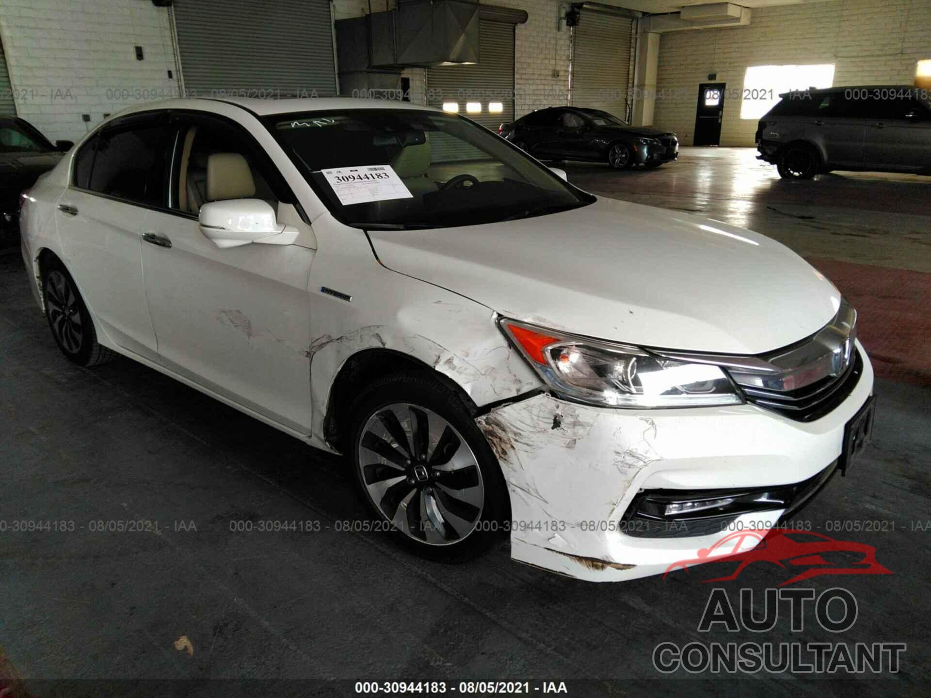 HONDA ACCORD HYBRID 2017 - JHMCR6F58HC012060