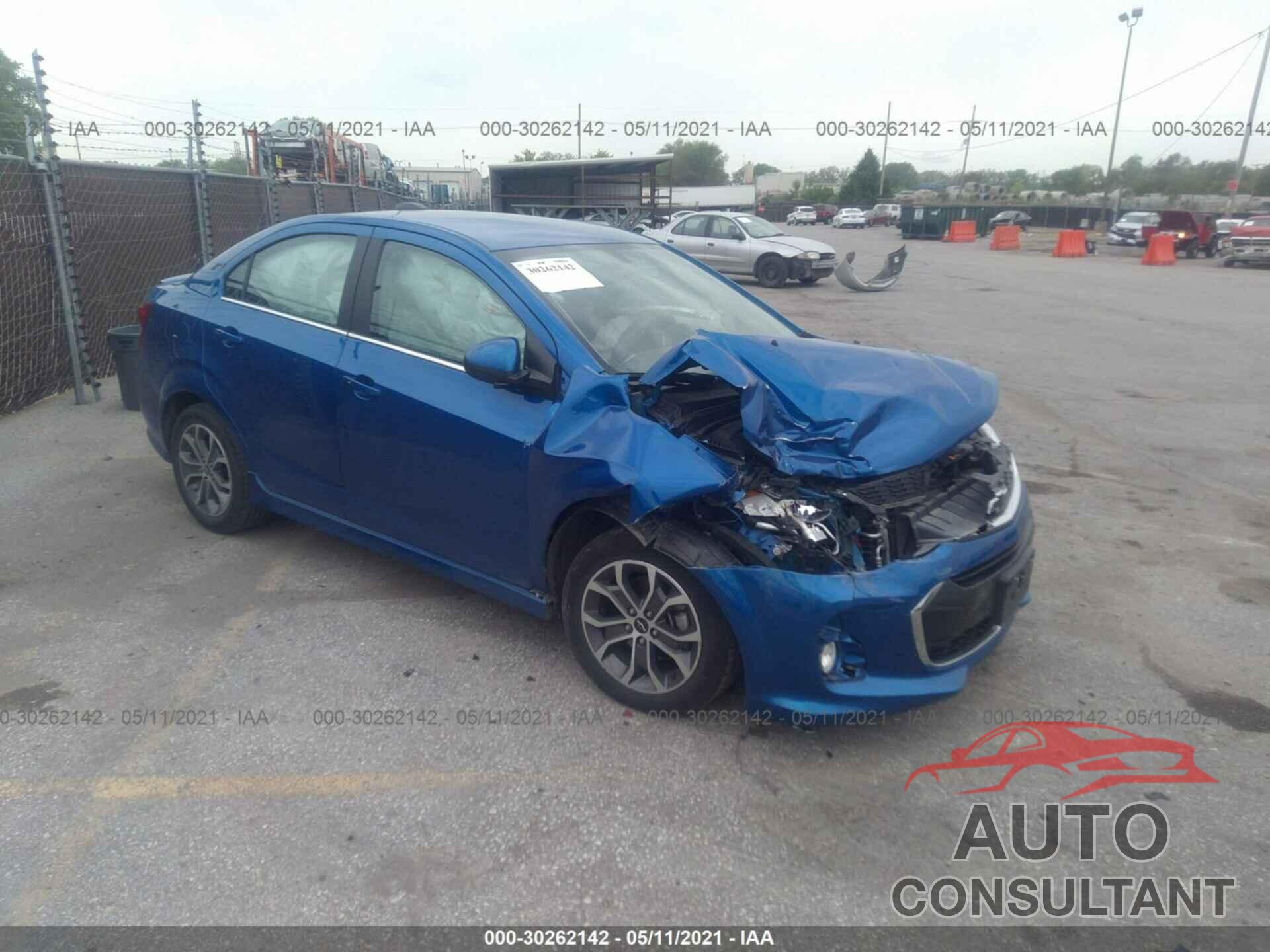 CHEVROLET SONIC 2018 - 1G1JD5SH2J4132978