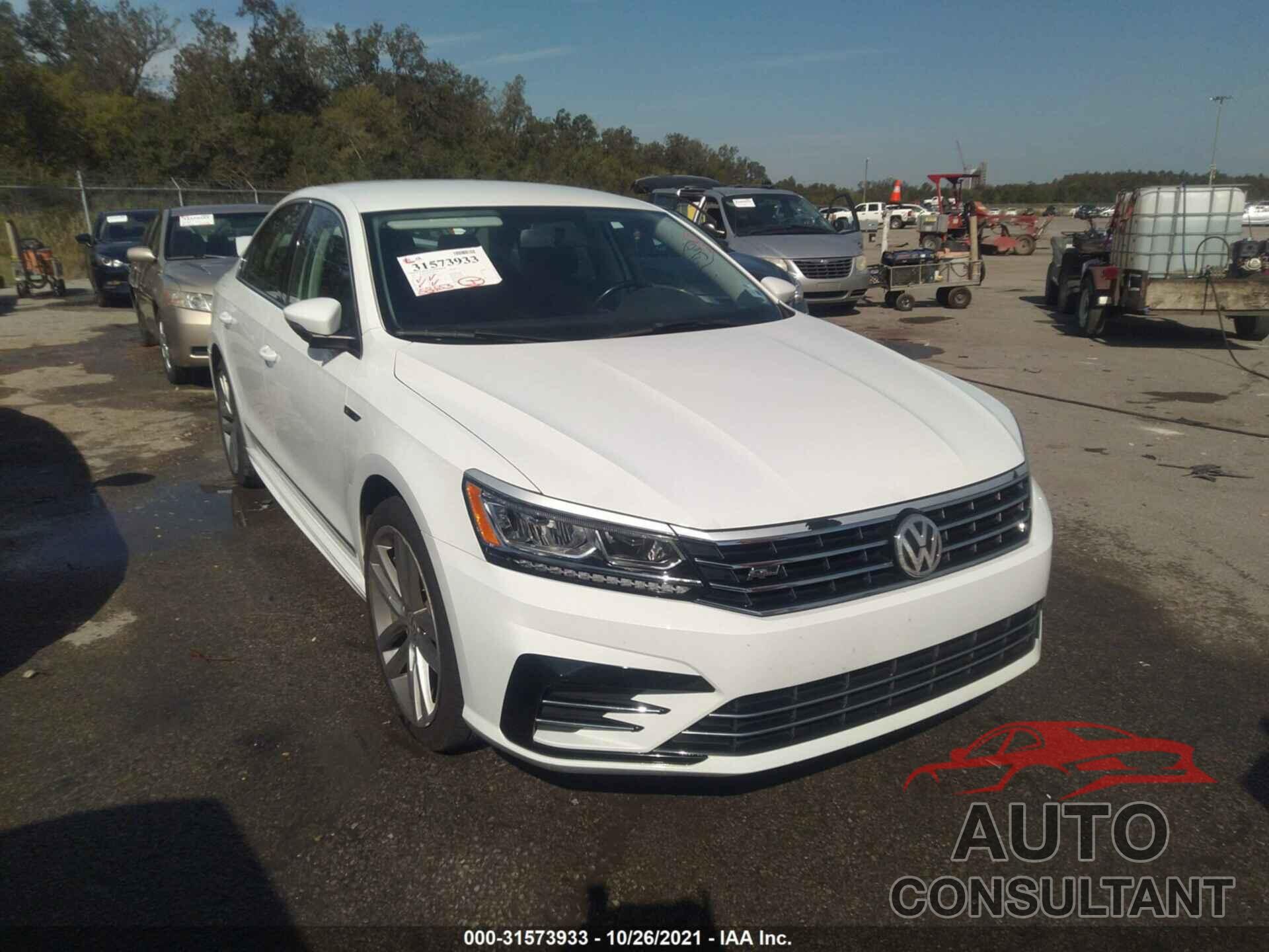 VOLKSWAGEN PASSAT 2017 - 1VWDT7A35HC018091