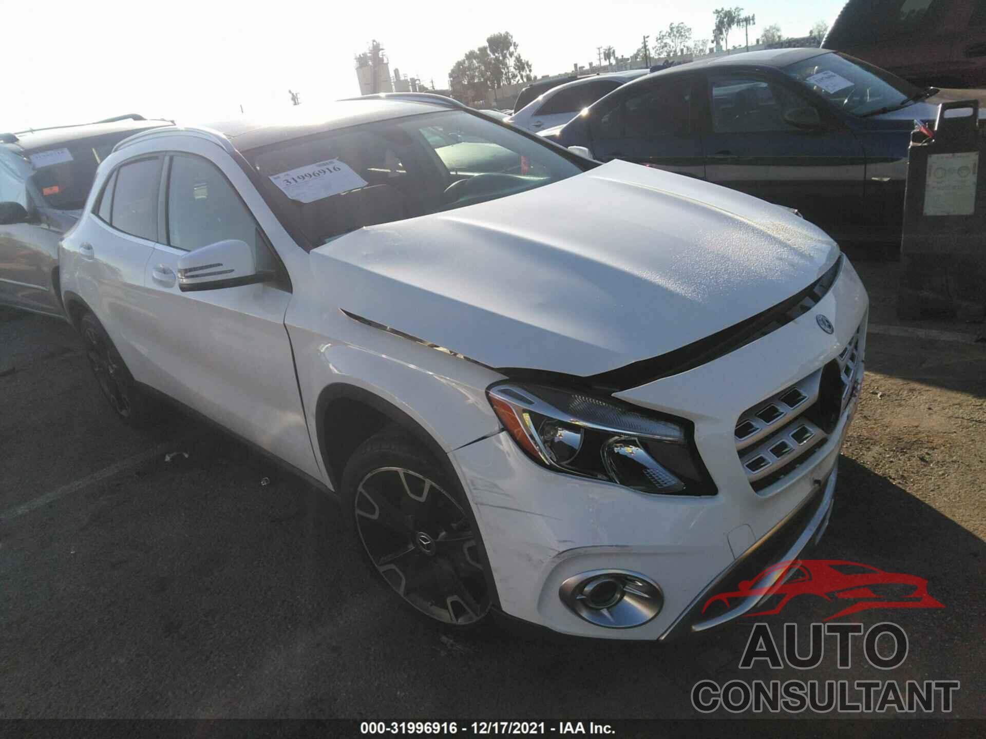 MERCEDES-BENZ GLA 2020 - WDCTG4EB7LJ655582