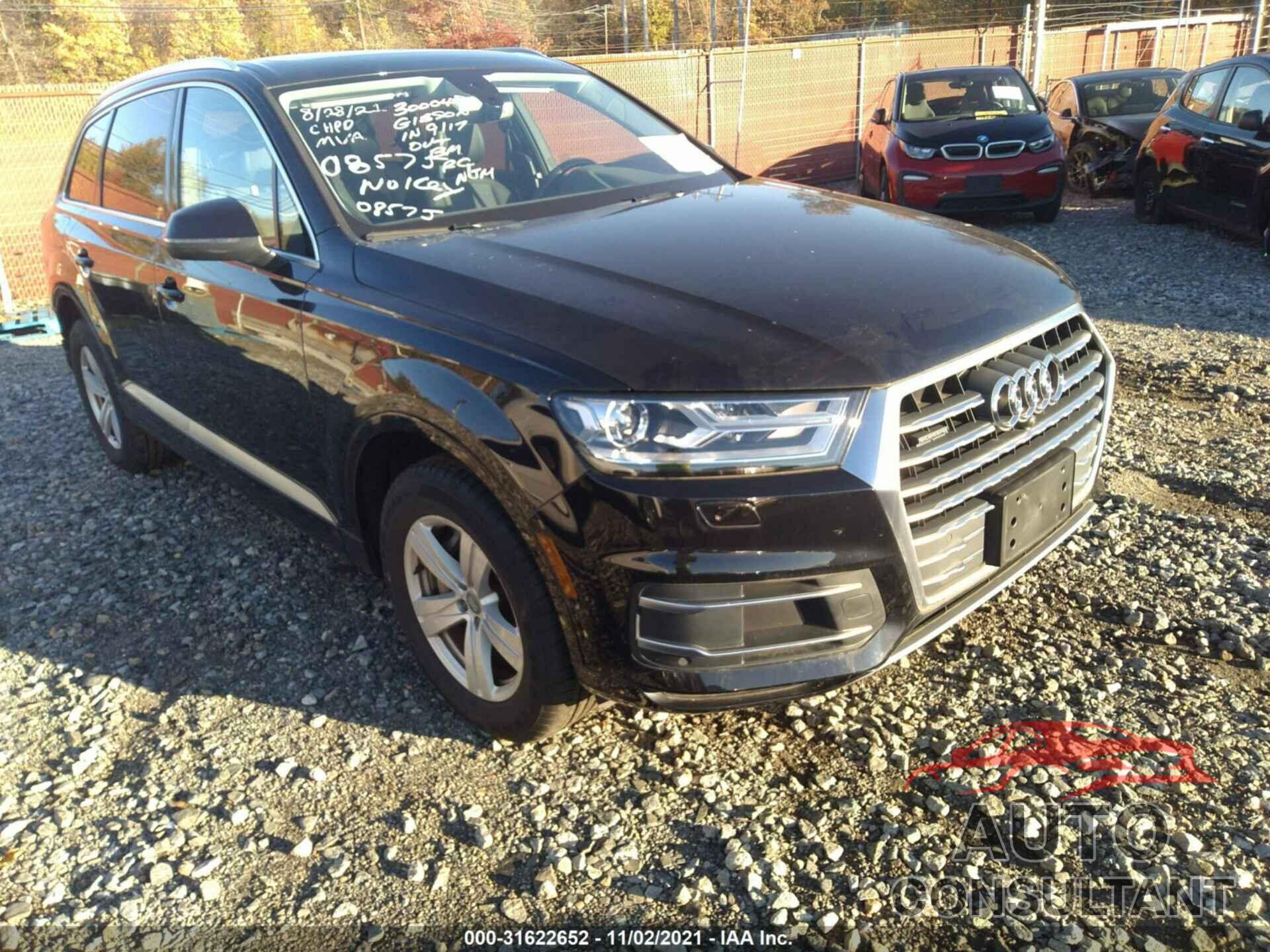 AUDI Q7 2019 - WA1LHAF75KD016281