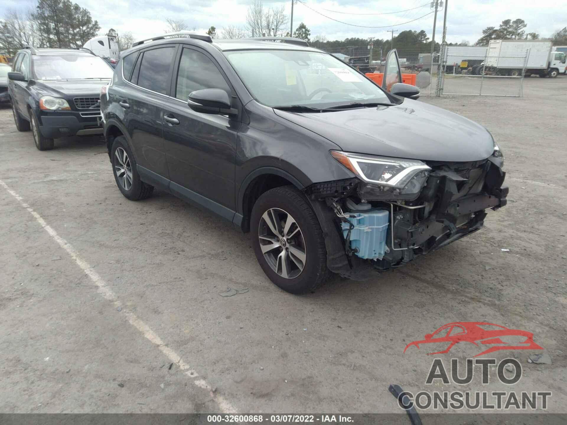 TOYOTA RAV4 2017 - JTMRFREV0HJ126492