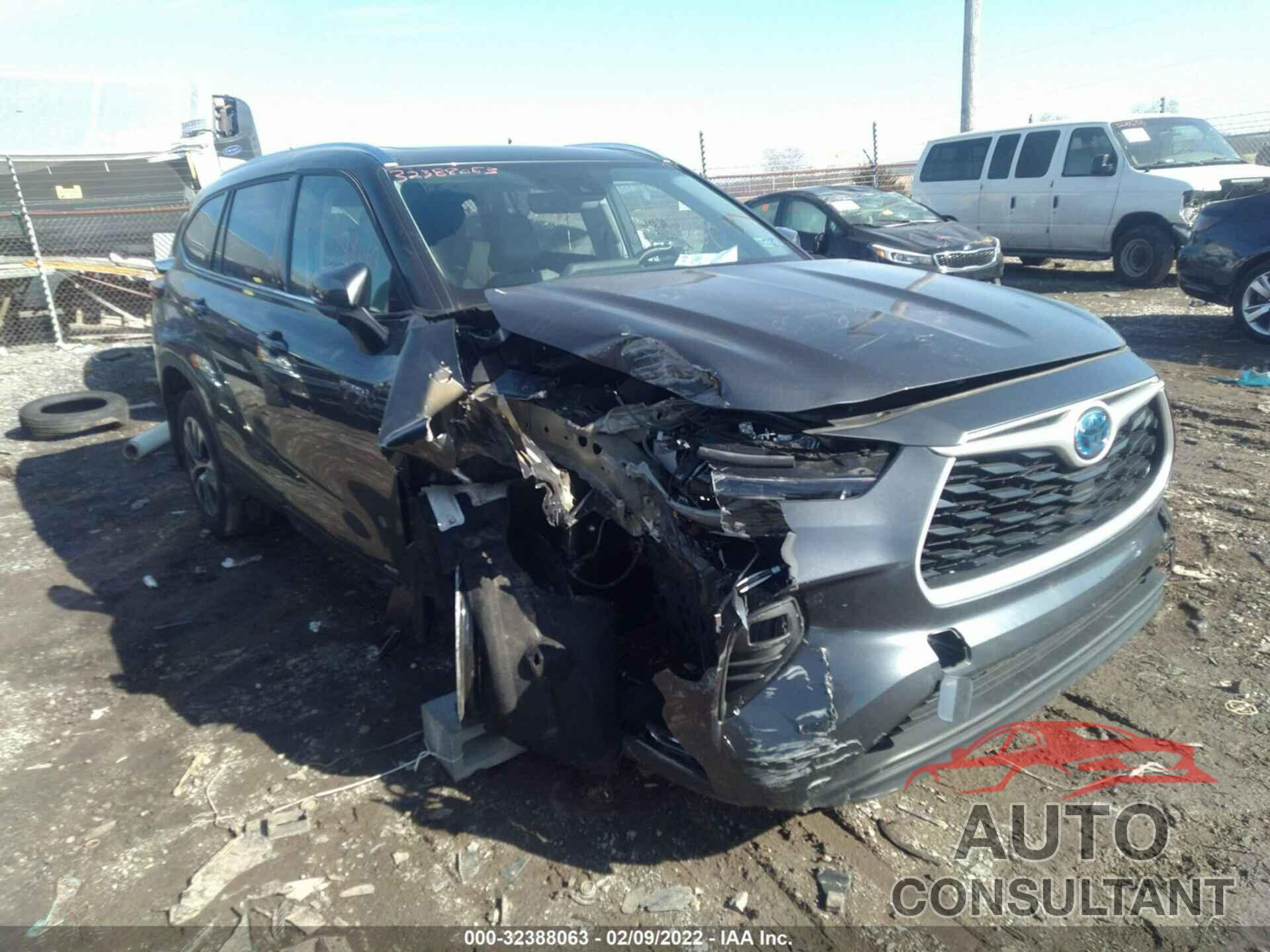 TOYOTA HIGHLANDER 2021 - 5TDHBRCH9MS517433