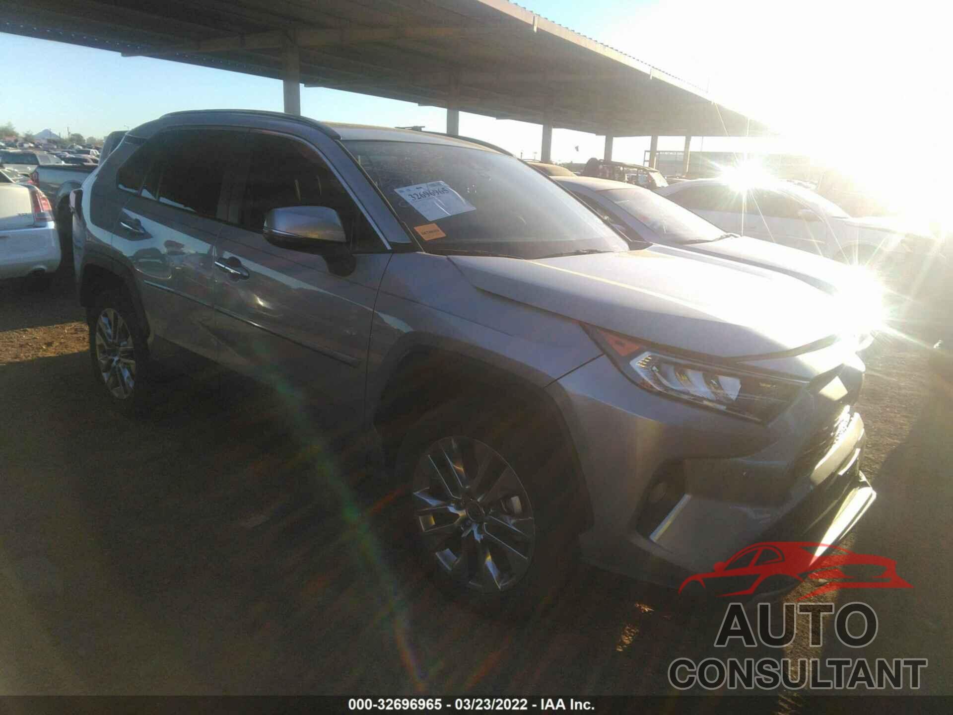 TOYOTA RAV4 2021 - 2T3Y1RFV4MC146329