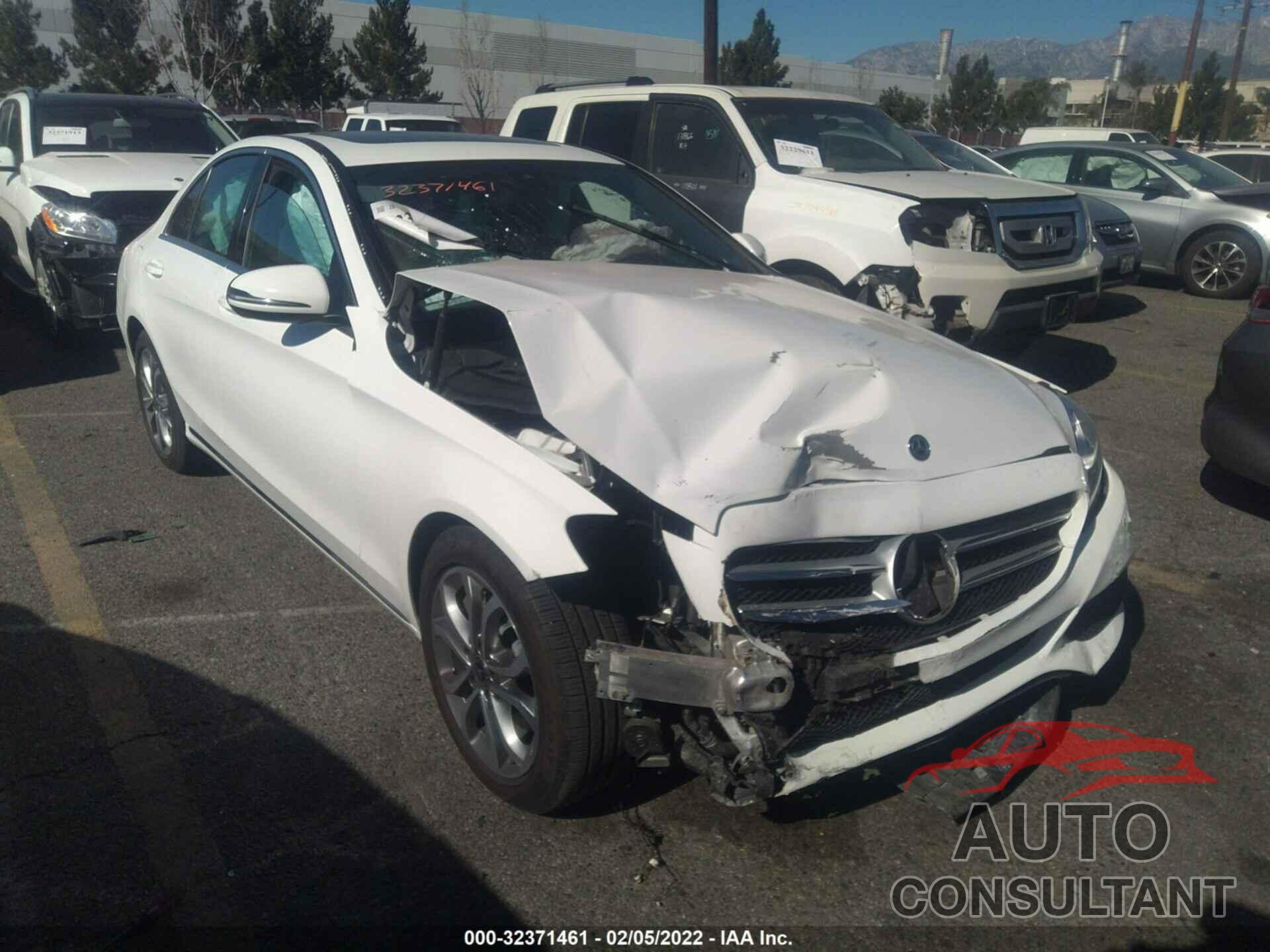 MERCEDES-BENZ C-CLASS 2018 - 55SWF4JB2JU234674