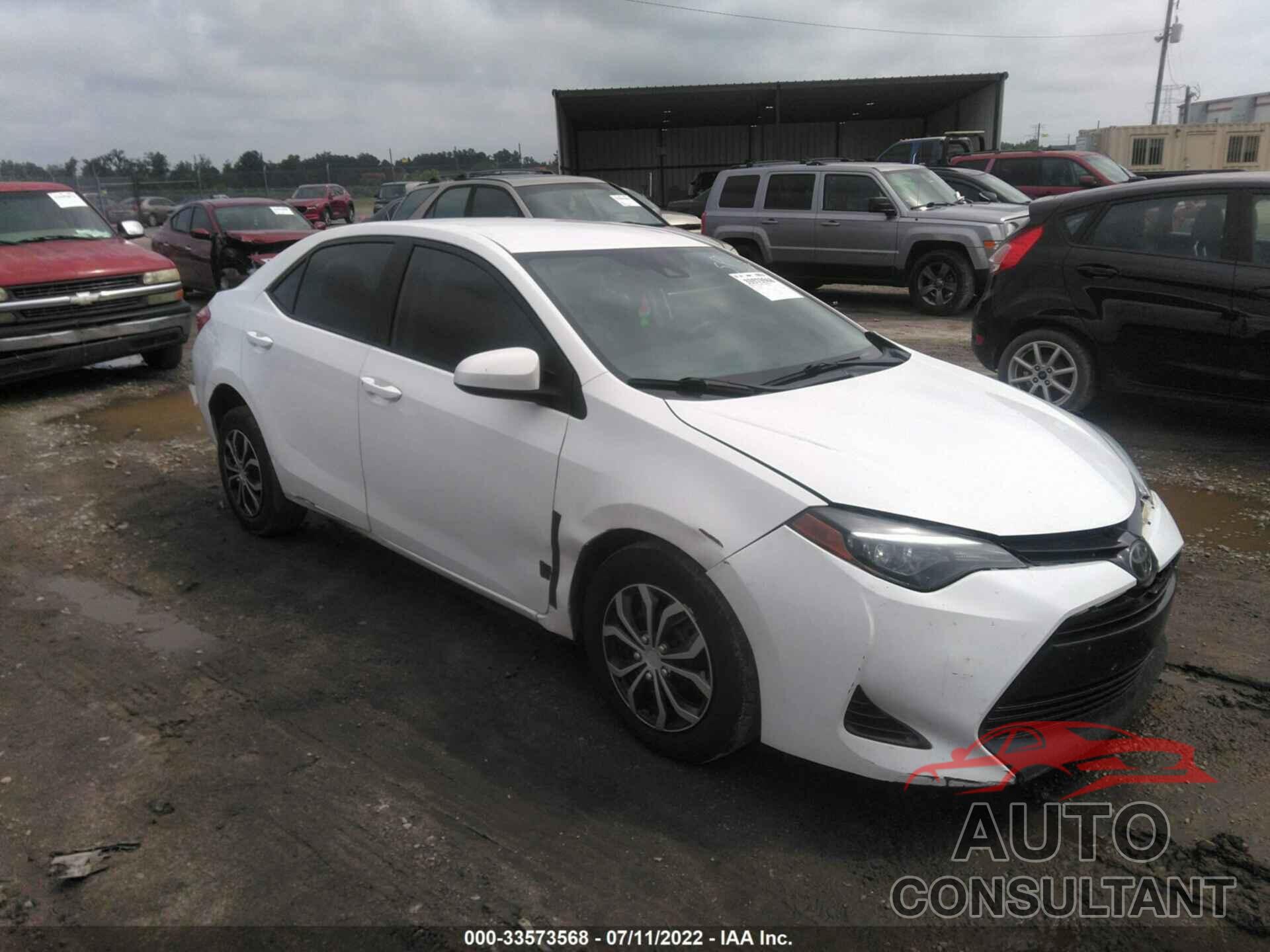 TOYOTA COROLLA 2018 - 5YFBURHE8JP838592