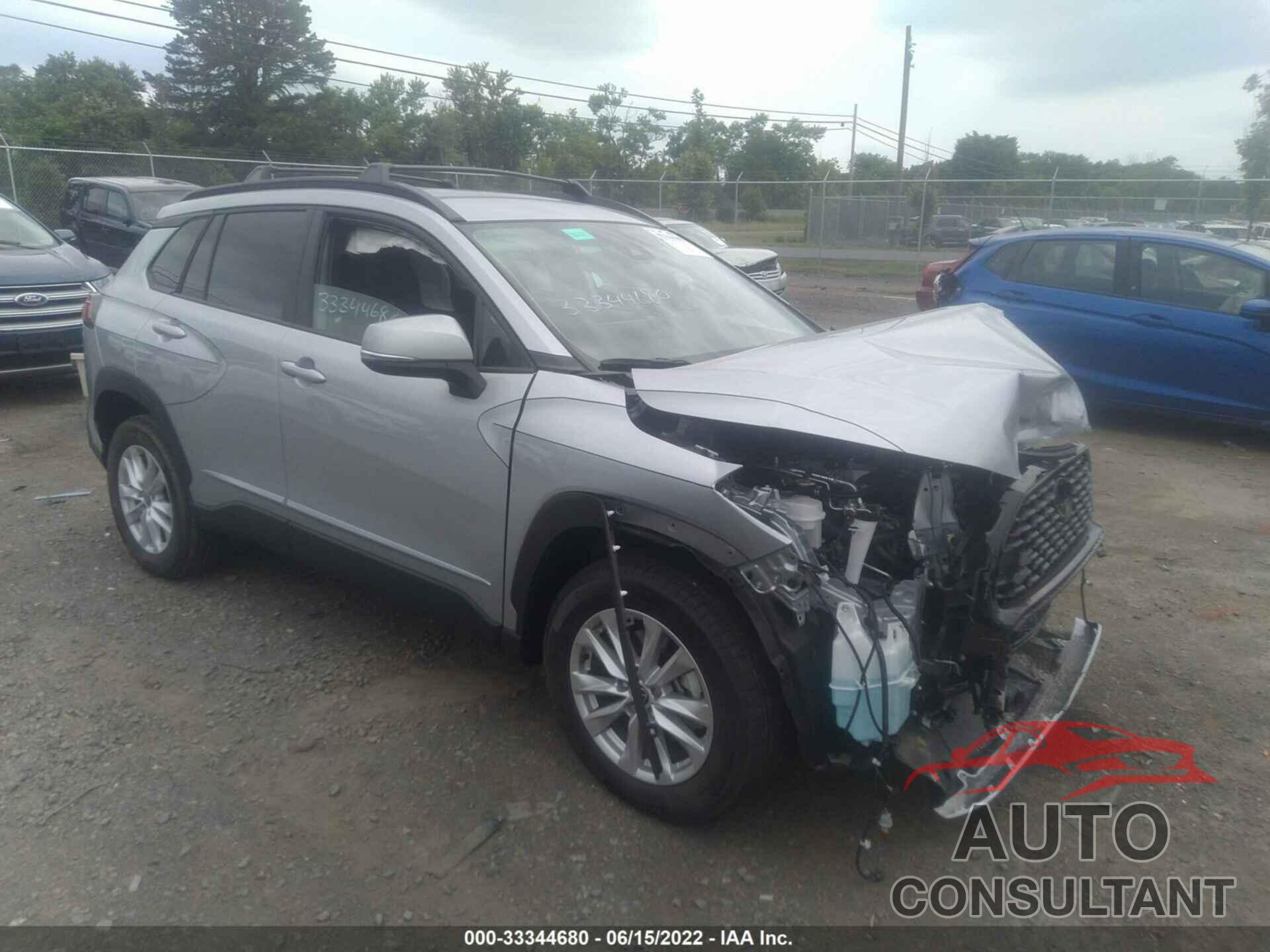 TOYOTA COROLLA CROSS 2022 - 7MUCAAAG8NV016100