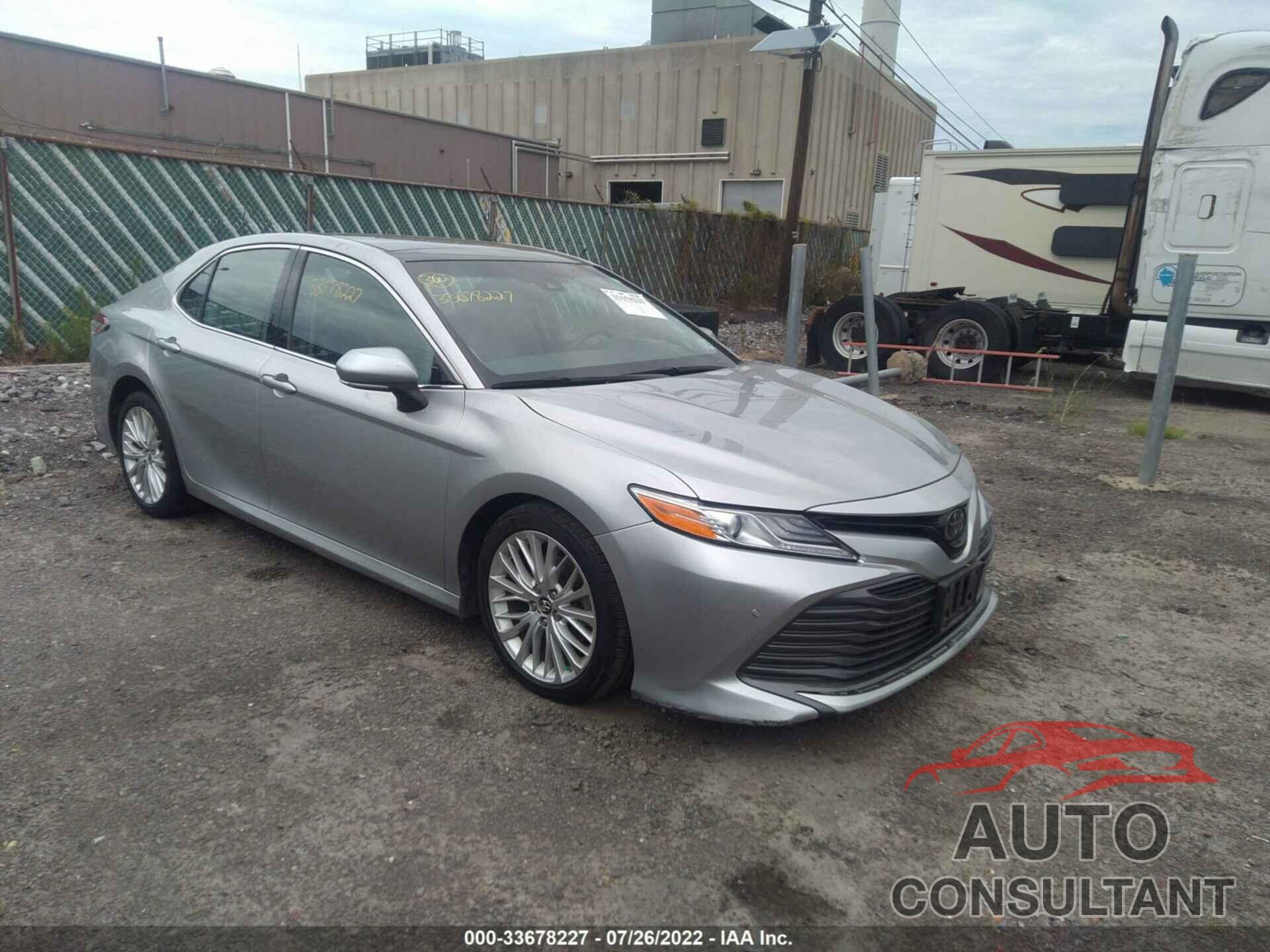 TOYOTA CAMRY 2018 - 4T1BZ1HK9JU503509