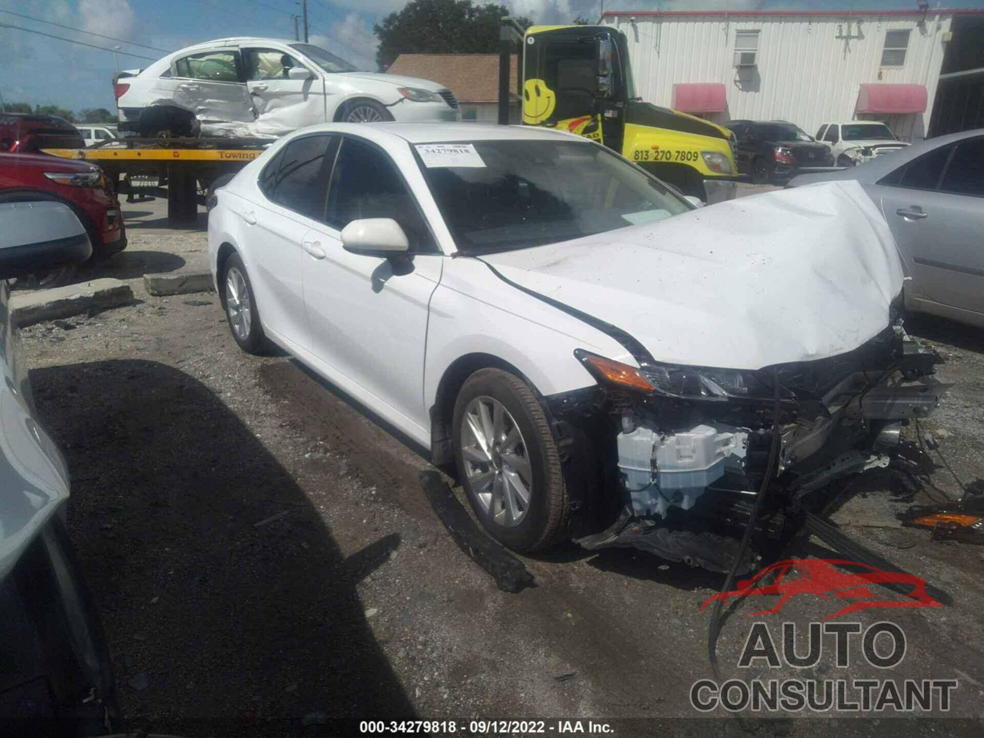 TOYOTA CAMRY 2021 - 4T1C11AK6MU558574