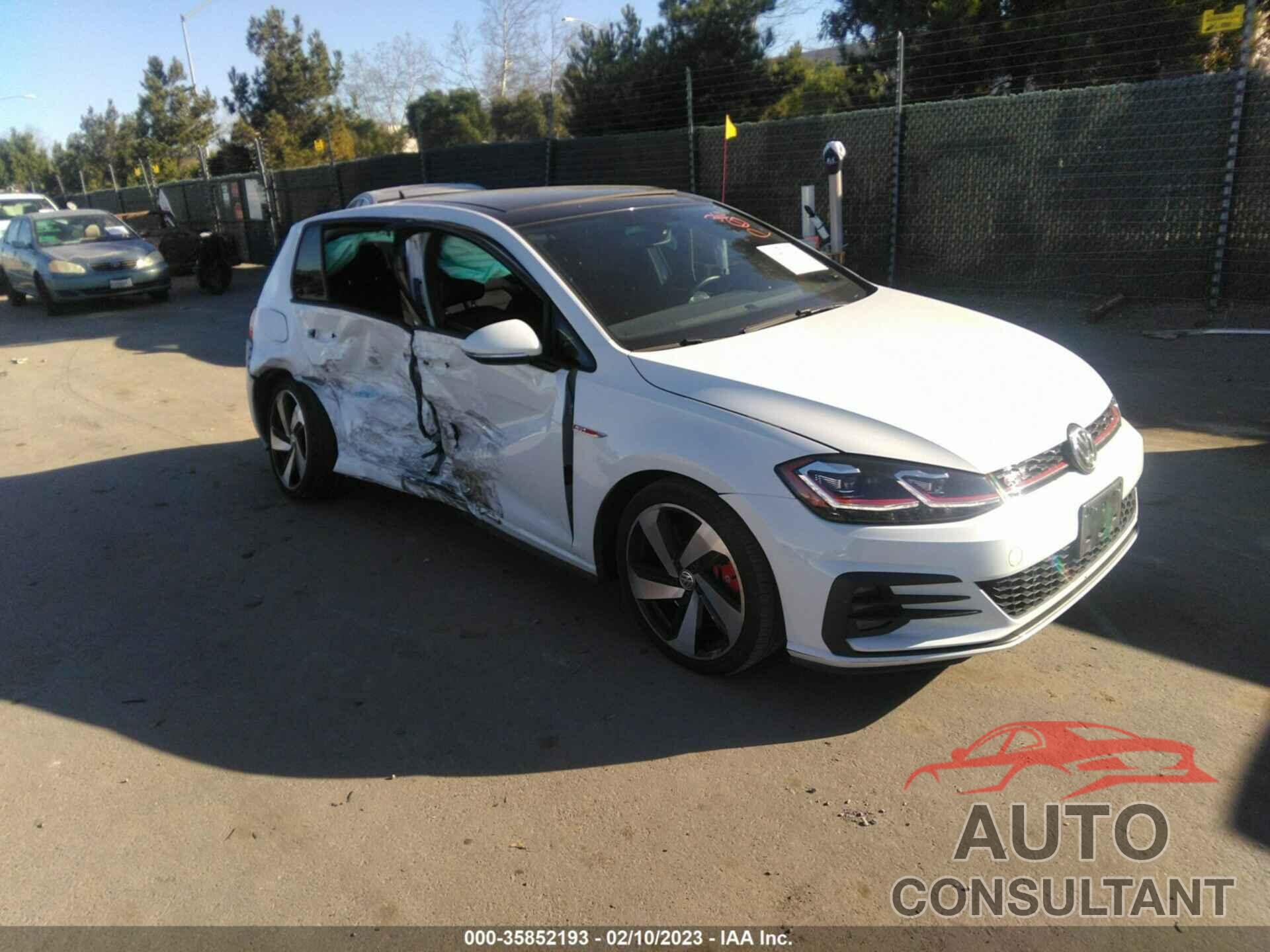 VOLKSWAGEN GOLF GTI 2019 - 3VW6T7AU4KM003590