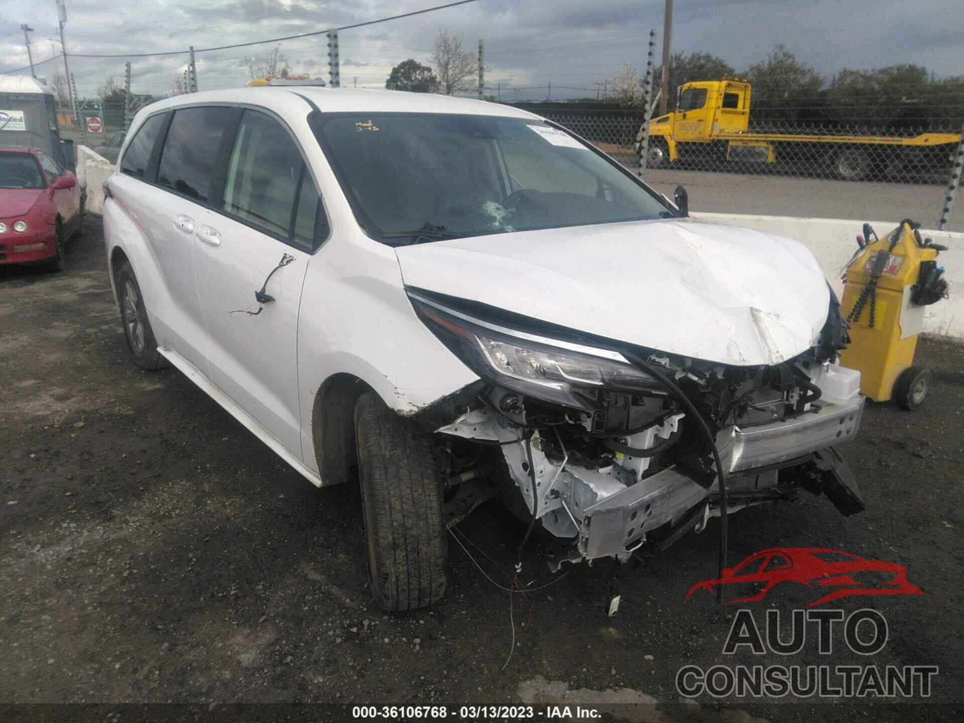 TOYOTA SIENNA 2022 - 5TDKRKEC3NS078225