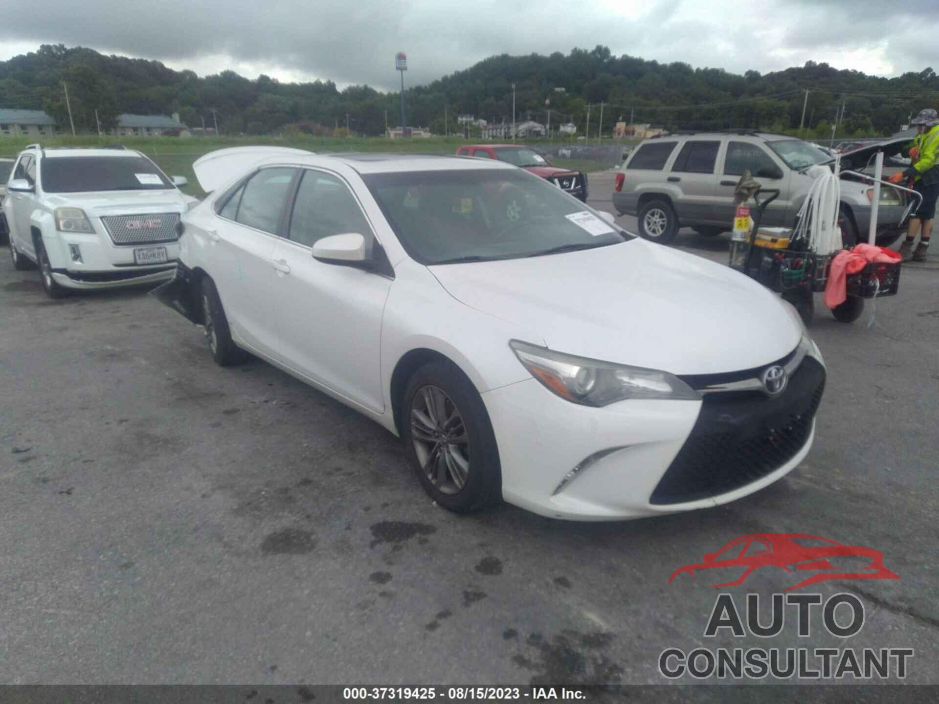 TOYOTA CAMRY 2016 - 4T1BF1FK3GU200729
