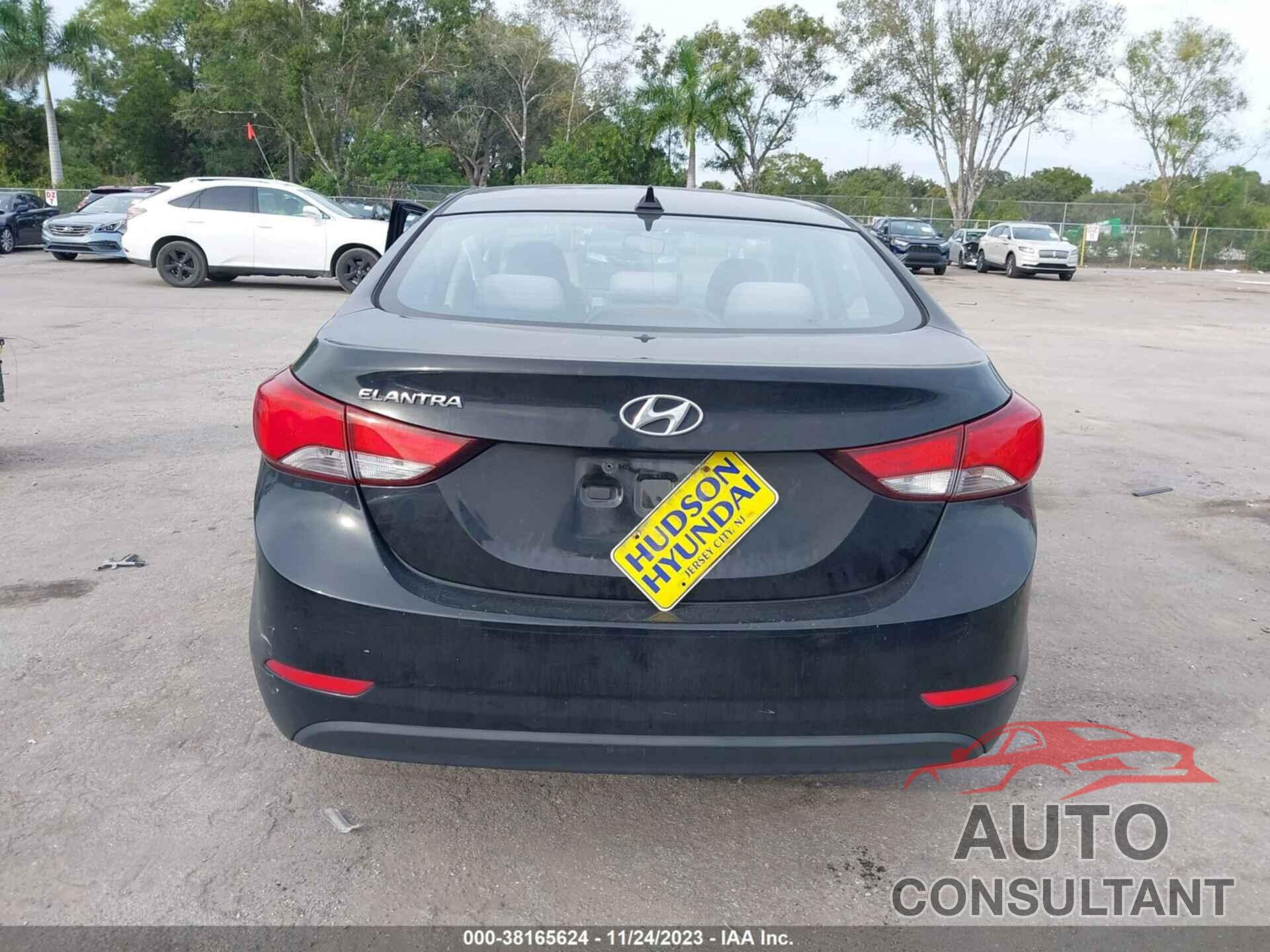 HYUNDAI ELANTRA 2016 - KMHDH4AE7GU530220