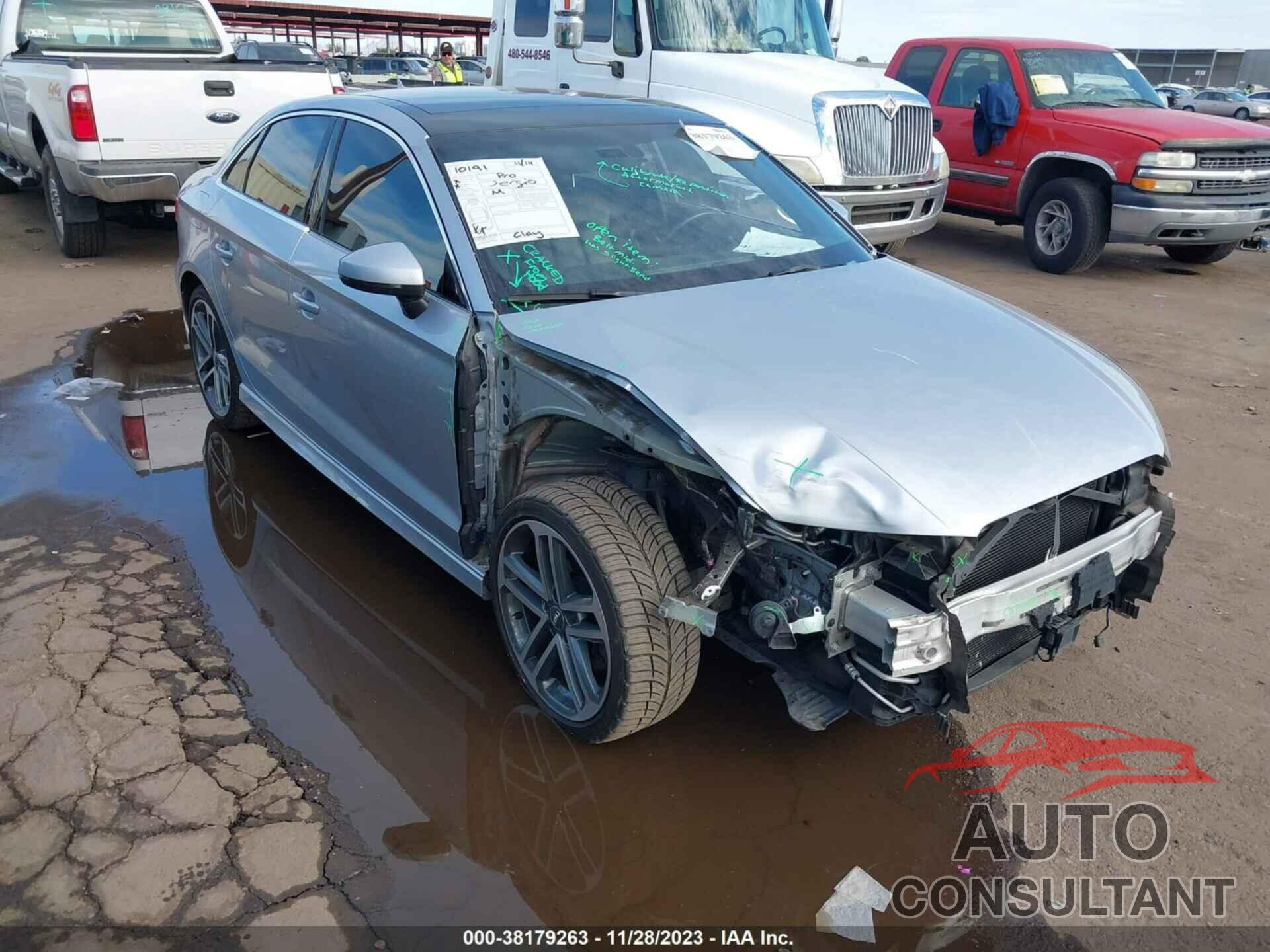 AUDI A3 2018 - WAUJ8GFF9J1035615