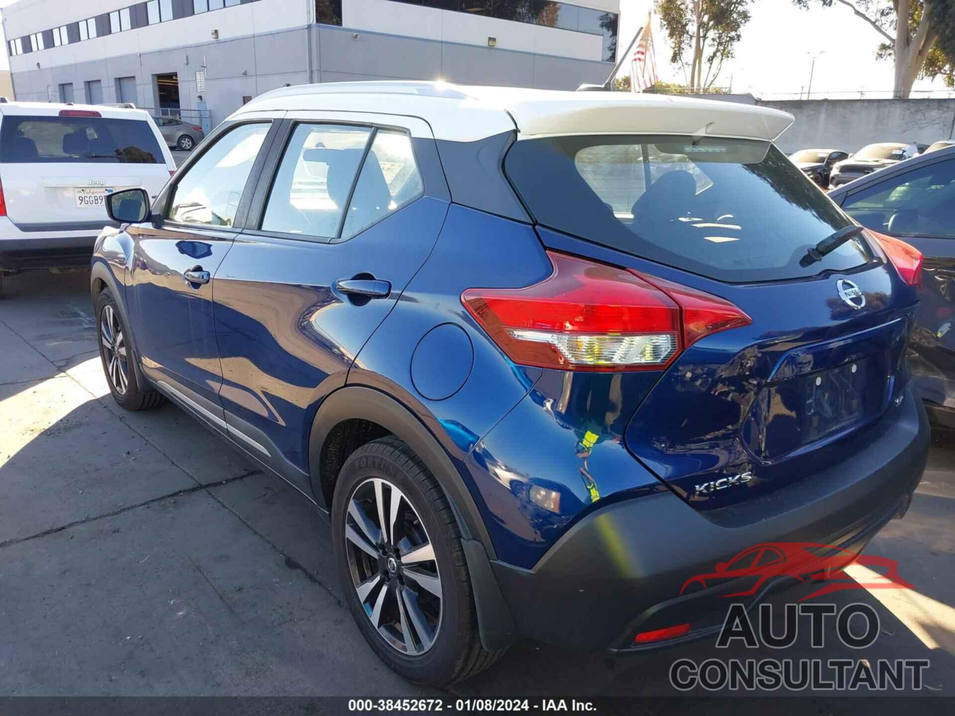 NISSAN KICKS 2018 - 3N1CP5CU5JL526801