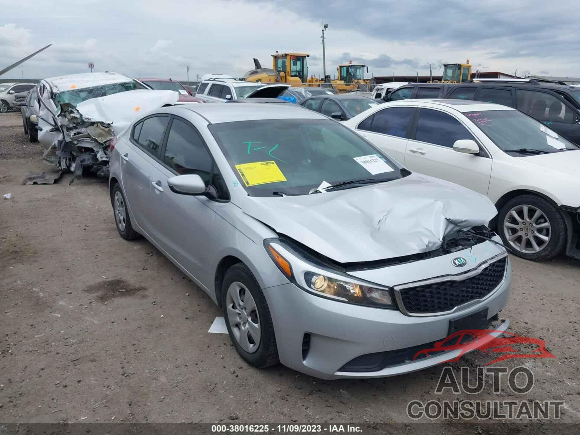 KIA FORTE 2018 - 3KPFK4A79JE230989