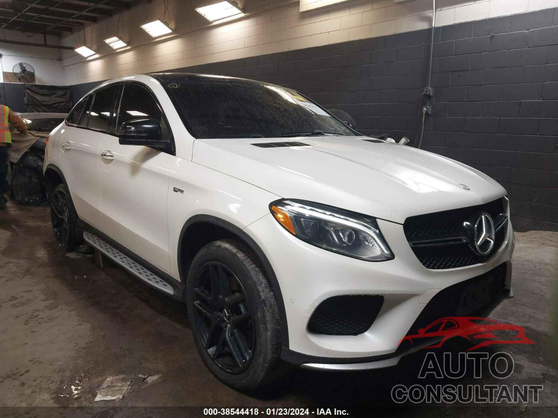 MERCEDES-BENZ AMG GLE 43 COUPE 2017 - 4JGED6EB2HA068390