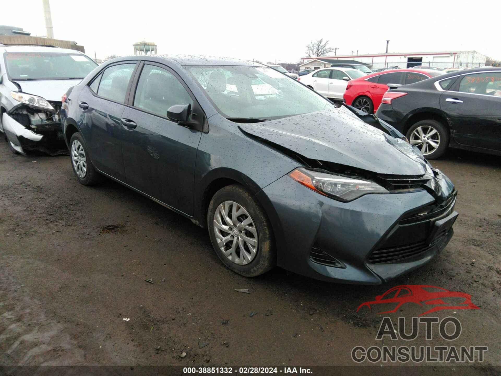 TOYOTA COROLLA 2018 - 2T1BURHE7JC053609