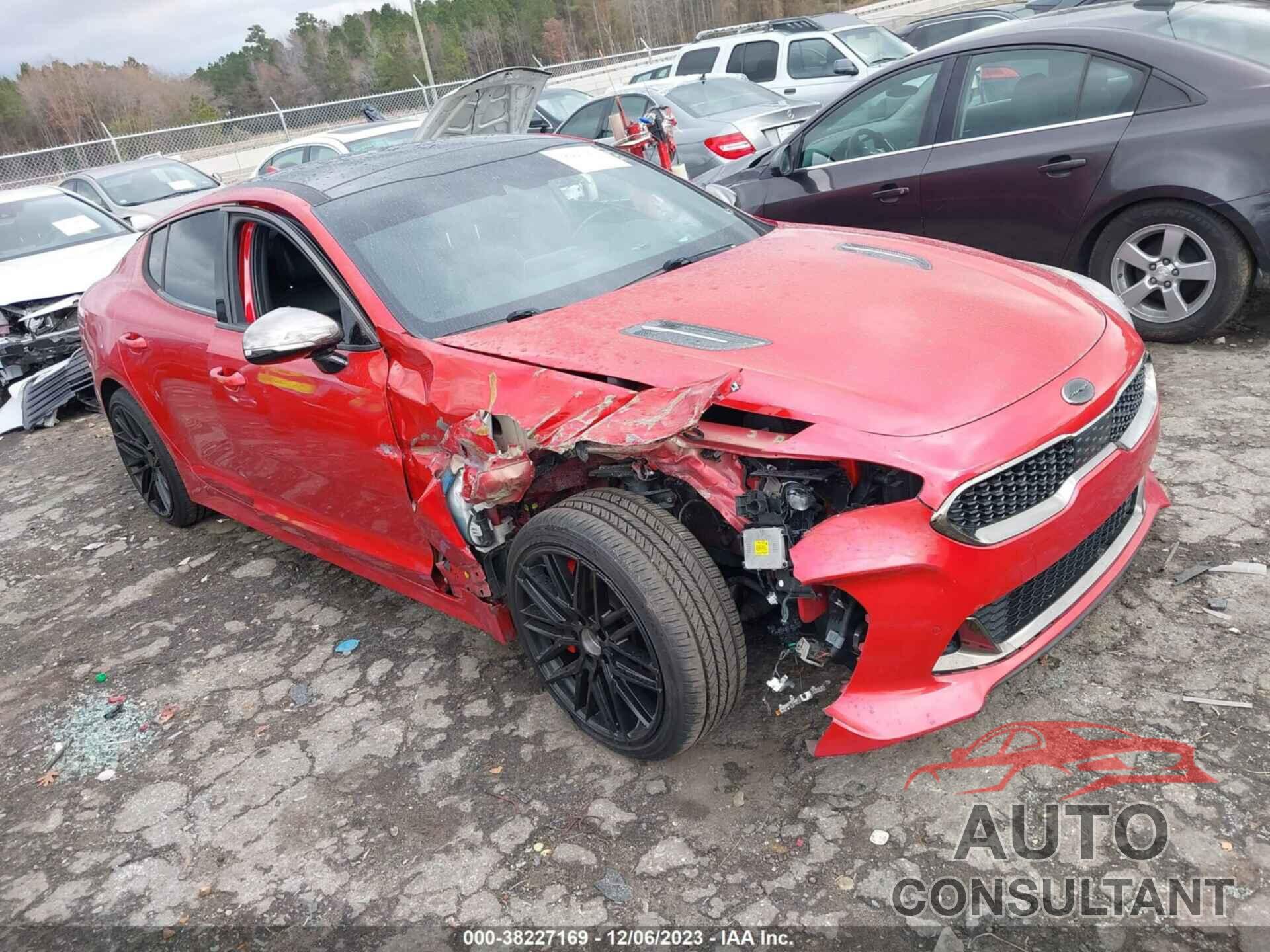 KIA STINGER 2018 - KNAE55LC3J6012651