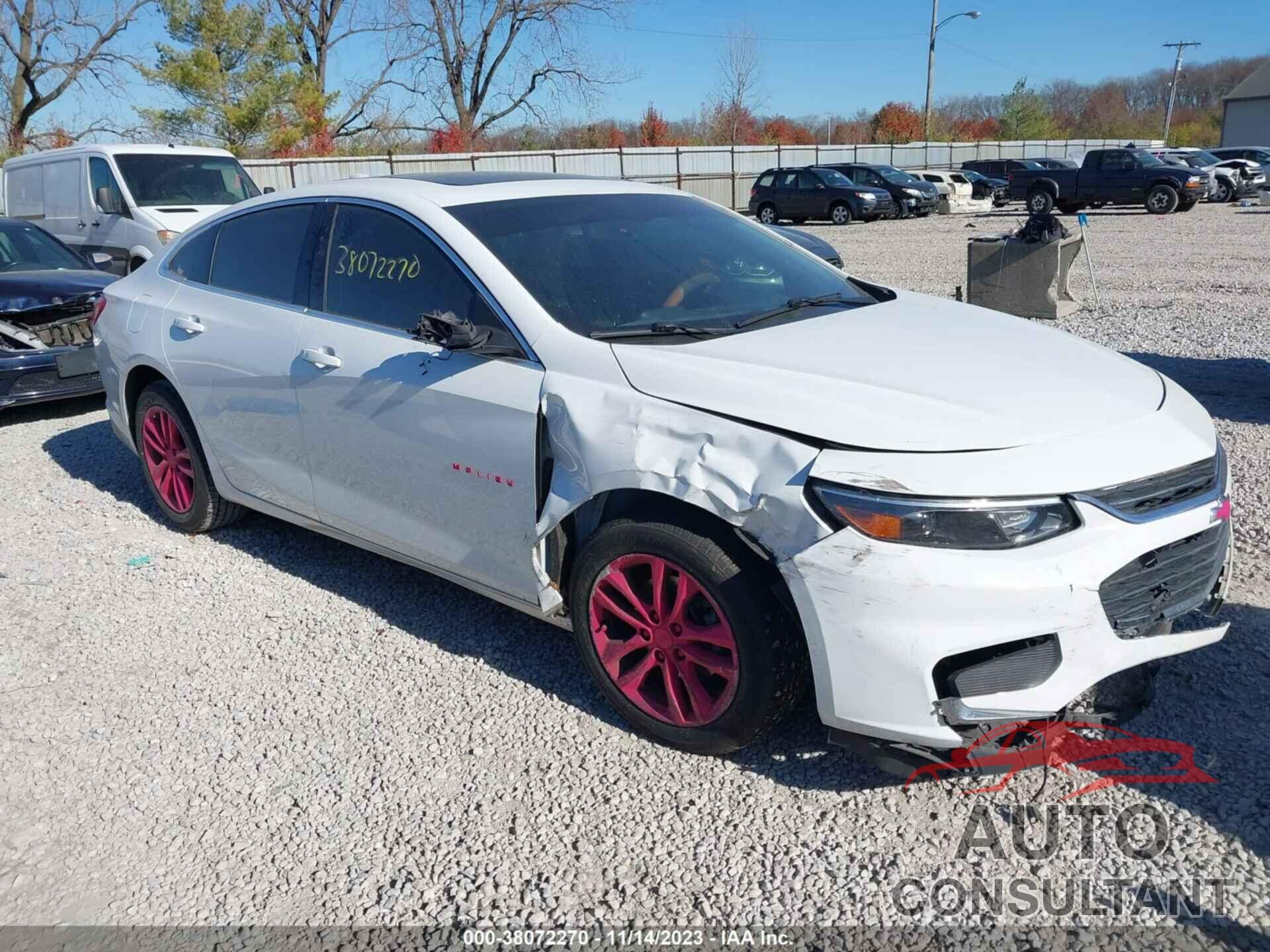 CHEVROLET MALIBU 2017 - 1G1ZE5ST1HF134708