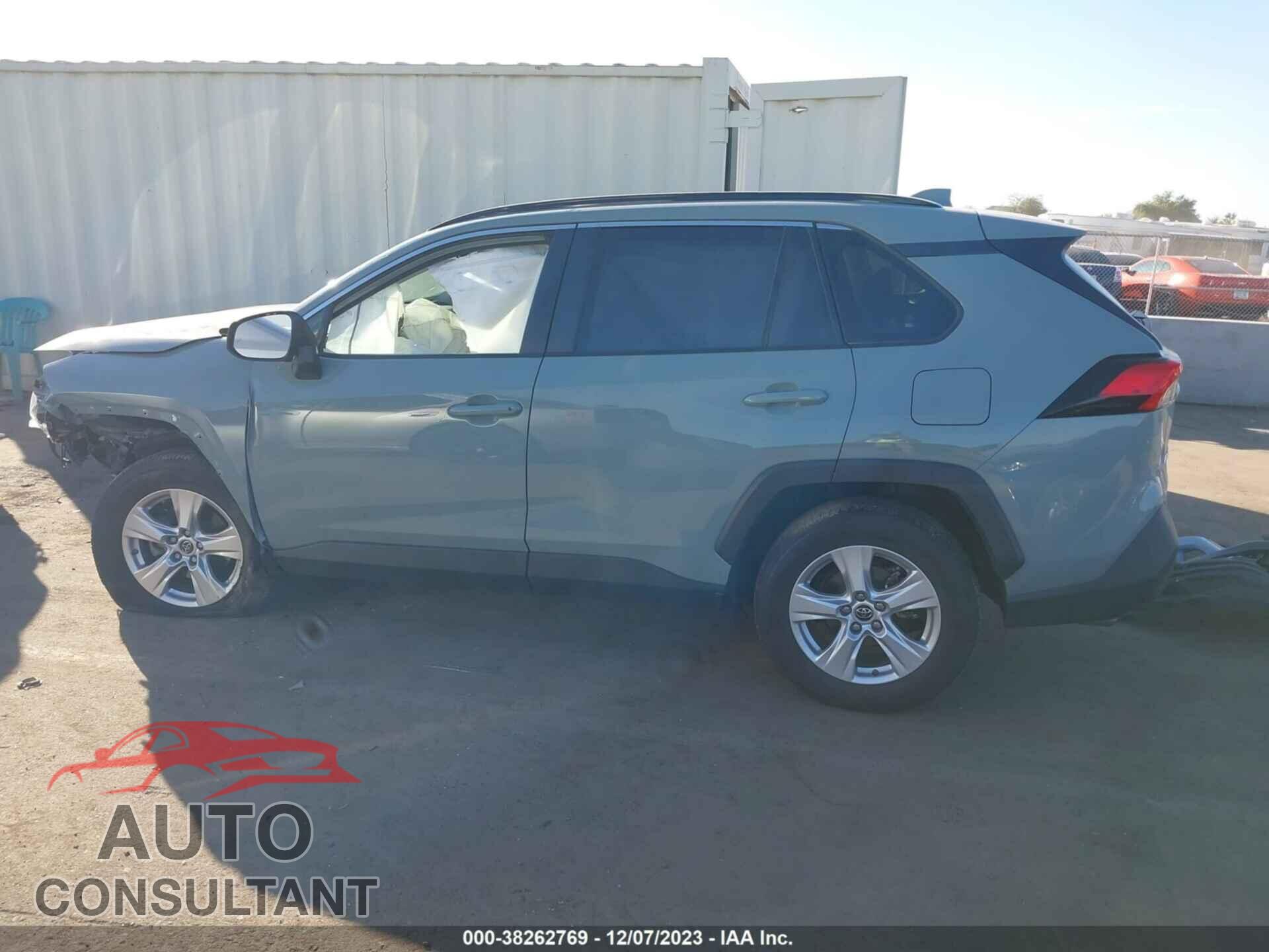 TOYOTA RAV4 2019 - JTMP1RFVXKD518910