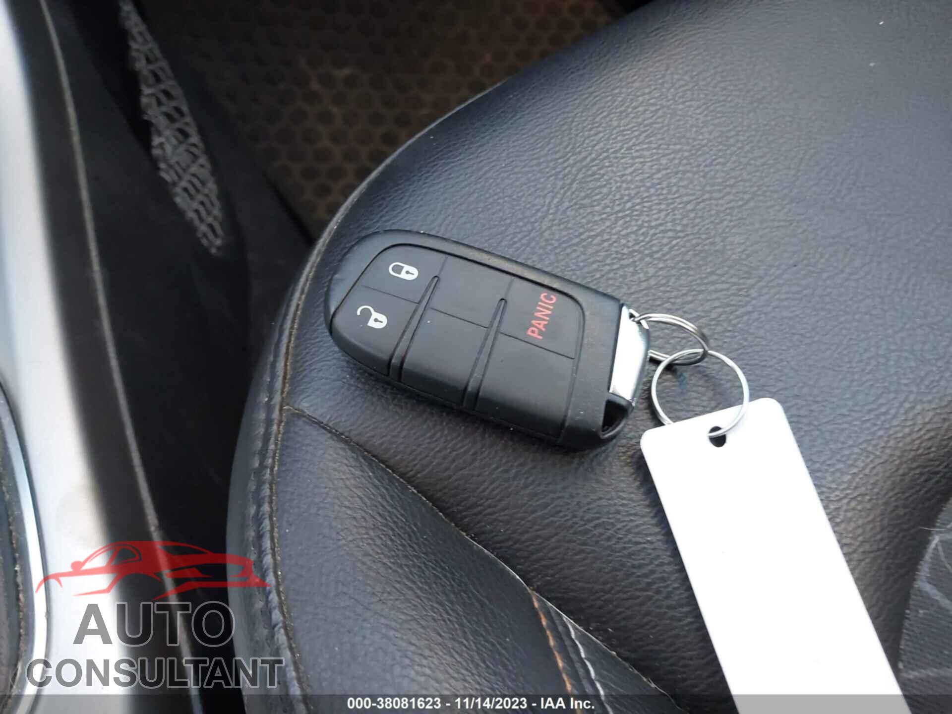 JEEP COMPASS 2018 - 3C4NJDBB7JT259503