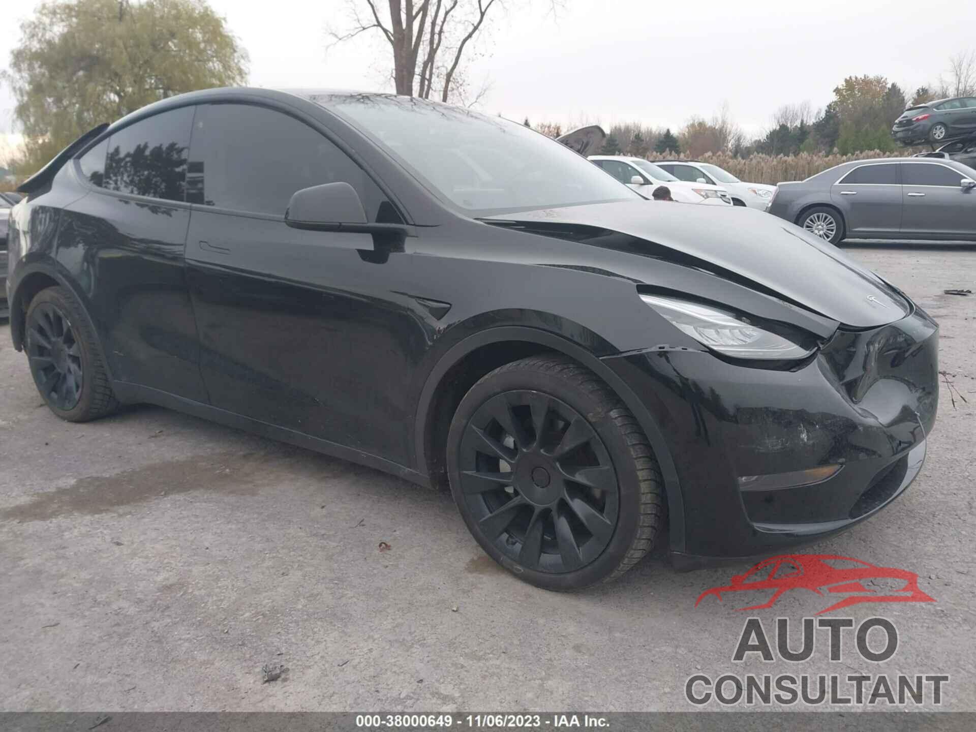 TESLA MODEL Y 2020 - 5YJYGDEE3LF033140