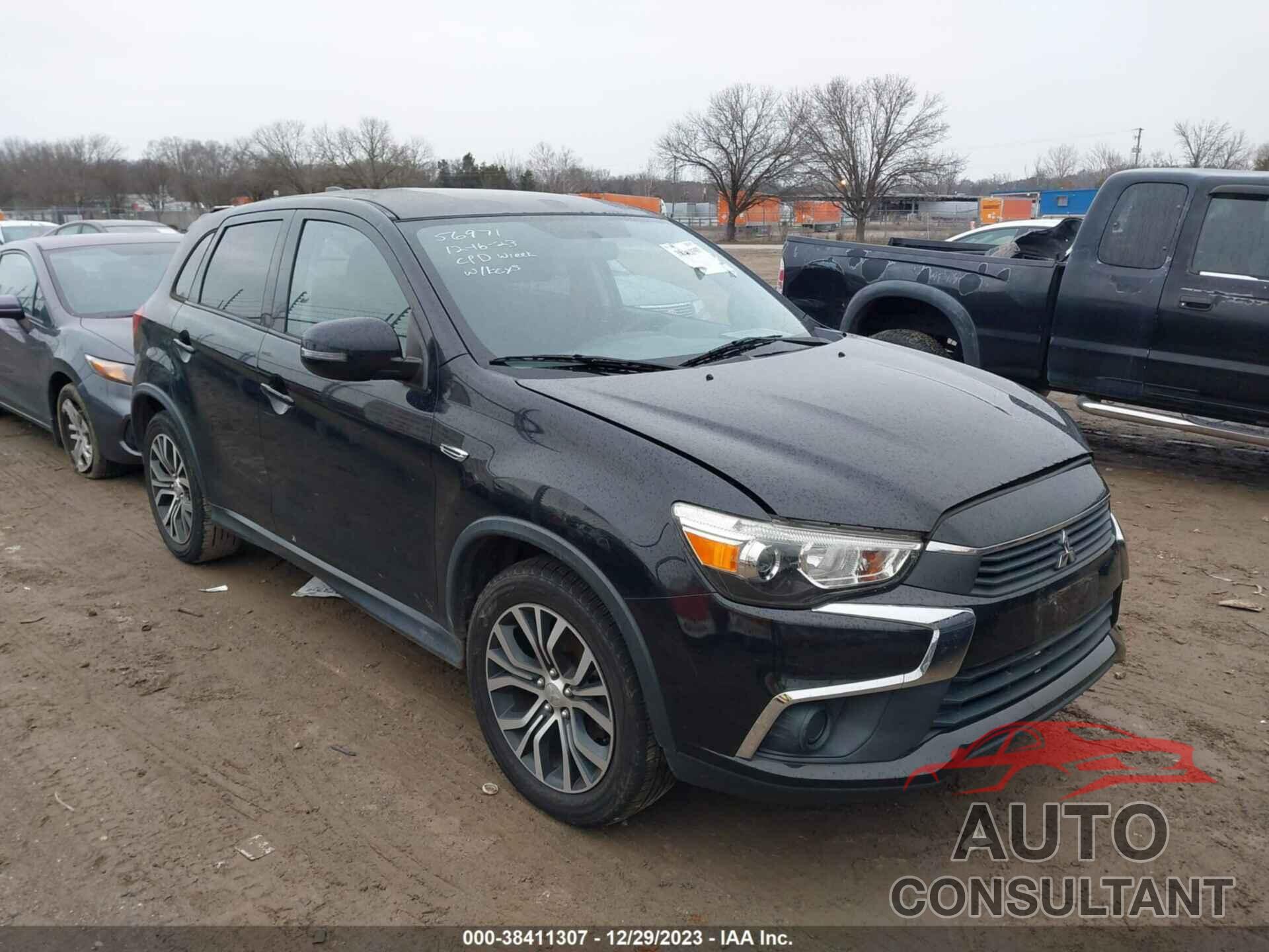 MITSUBISHI OUTLANDER SPORT 2018 - JA4AP3AU5JZ014471