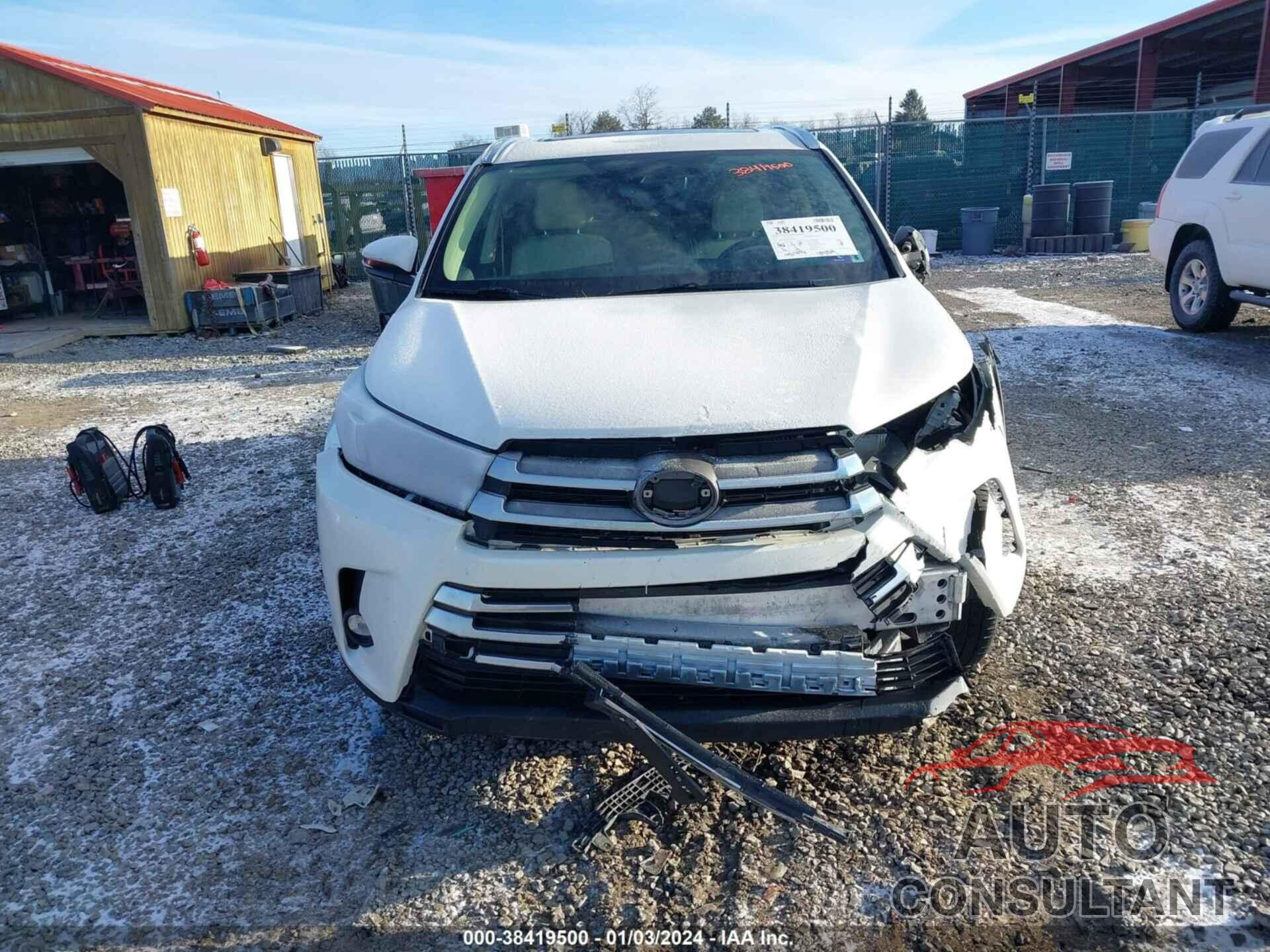 TOYOTA HIGHLANDER 2019 - 5TDDZRFH4KS927706