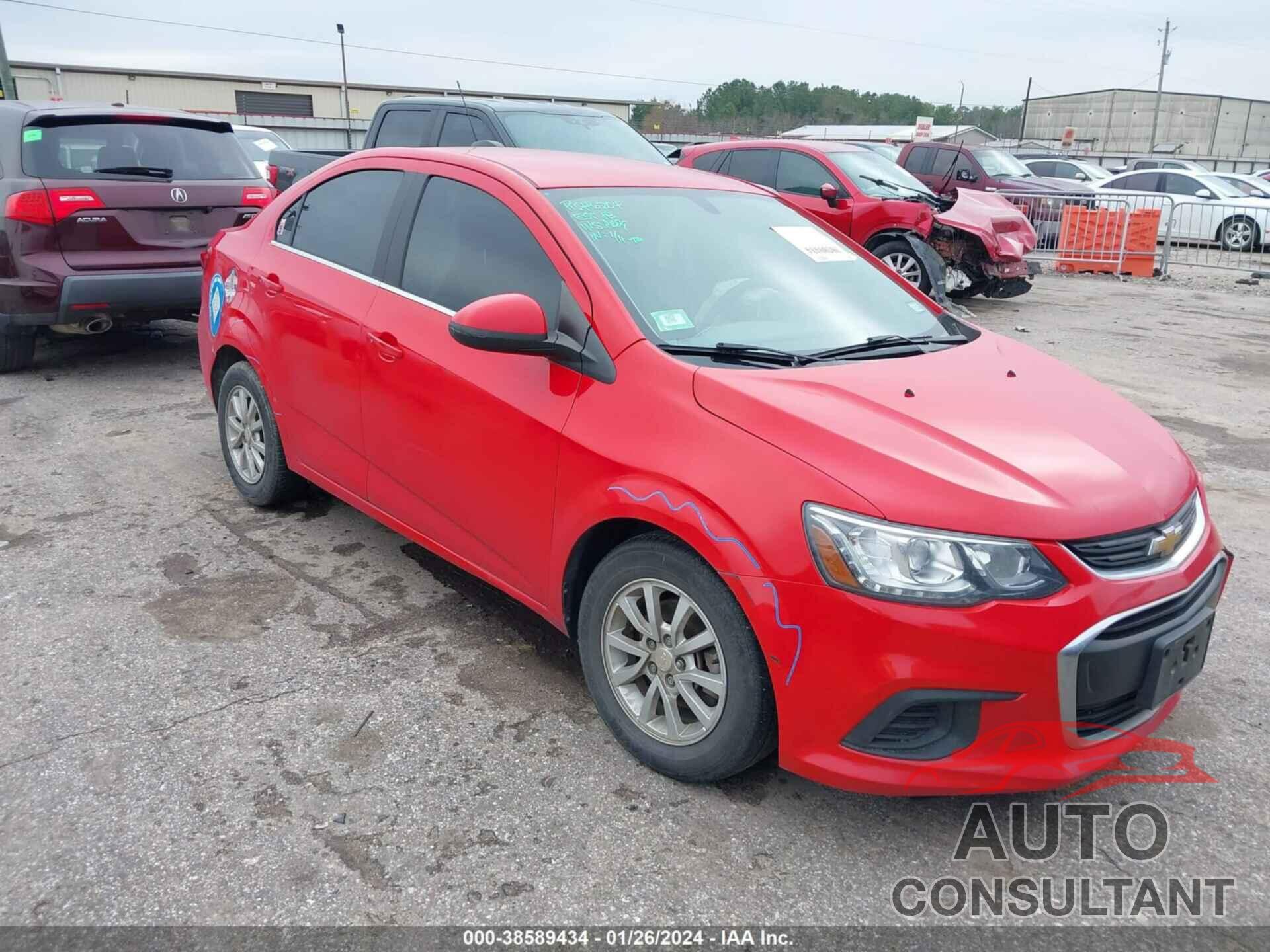 CHEVROLET SONIC 2018 - 1G1JD5SH9J4137384