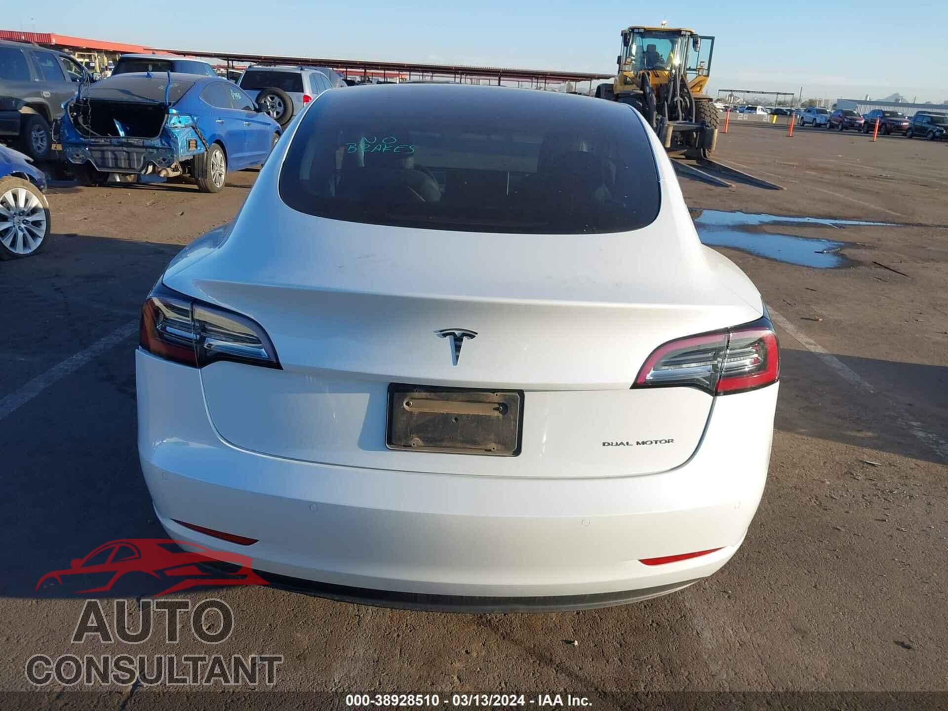 TESLA MODEL 3 2022 - 5YJ3E1EB2NF135360