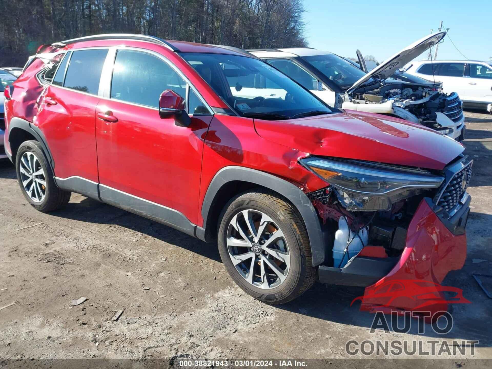 TOYOTA COROLLA CROSS 2022 - 7MUEAABG7NV013843