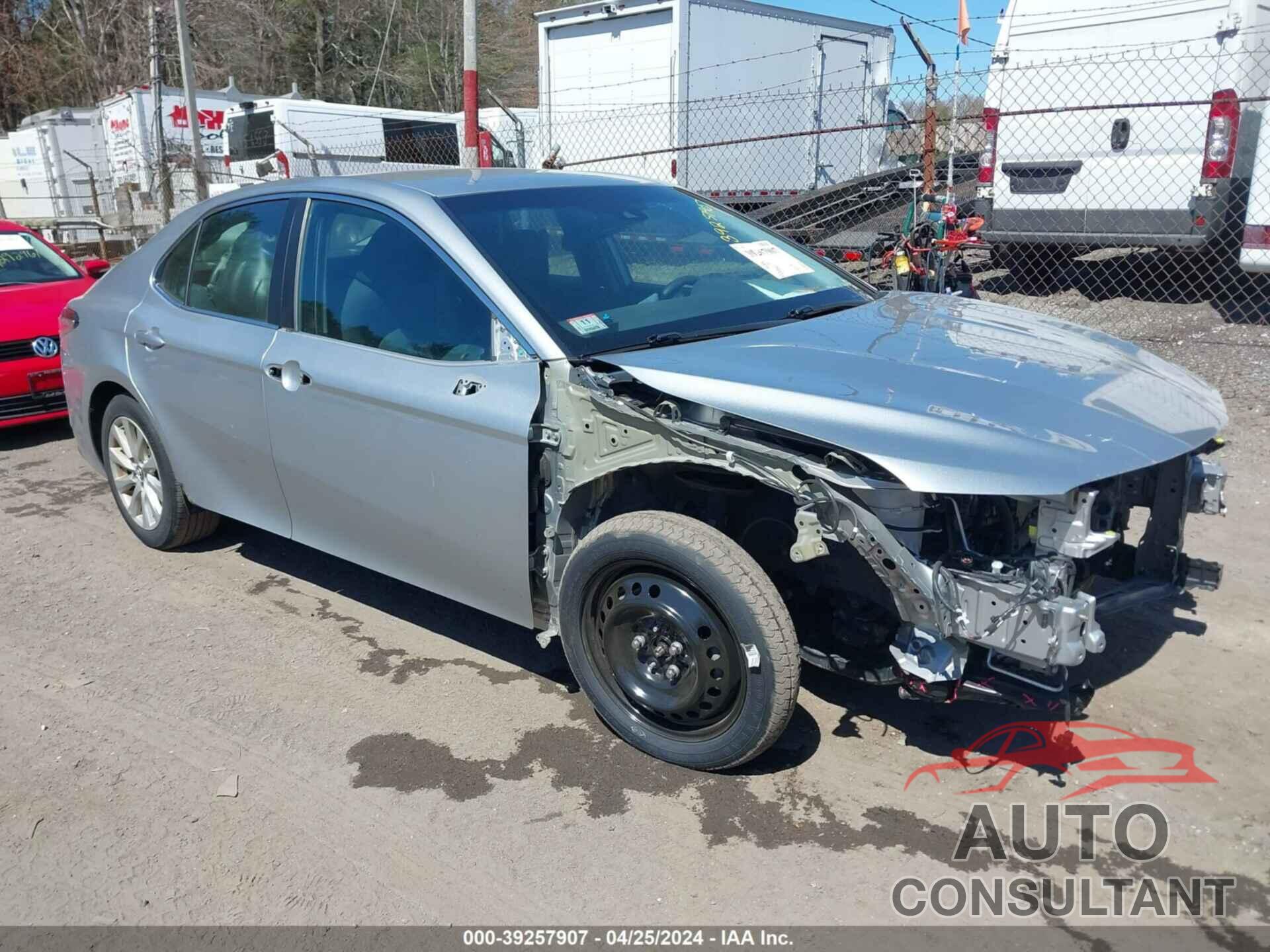 TOYOTA CAMRY 2018 - 4T1B11HK9JU619526