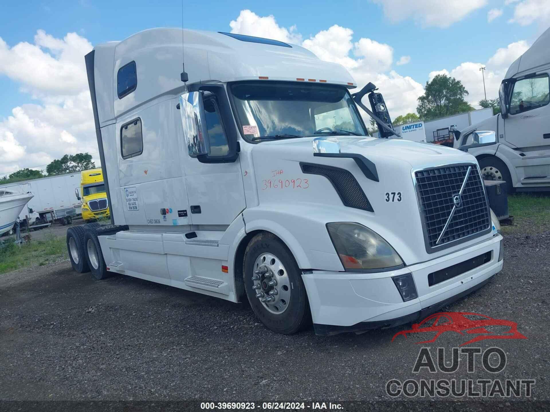 VOLVO VNL 2017 - 4V4NC9TJ3HN980509