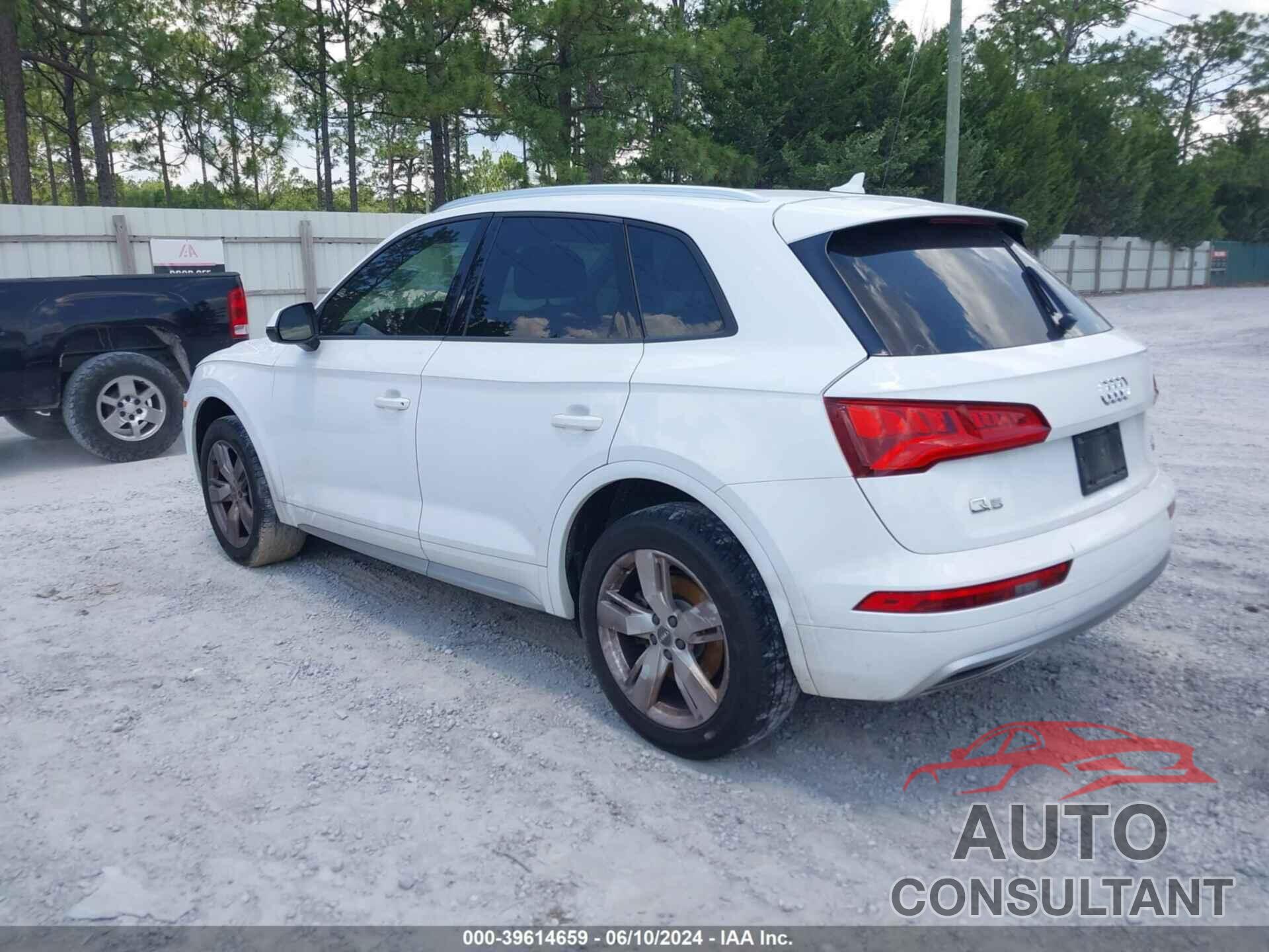AUDI Q5 2018 - WA1ANAFY1J2018614