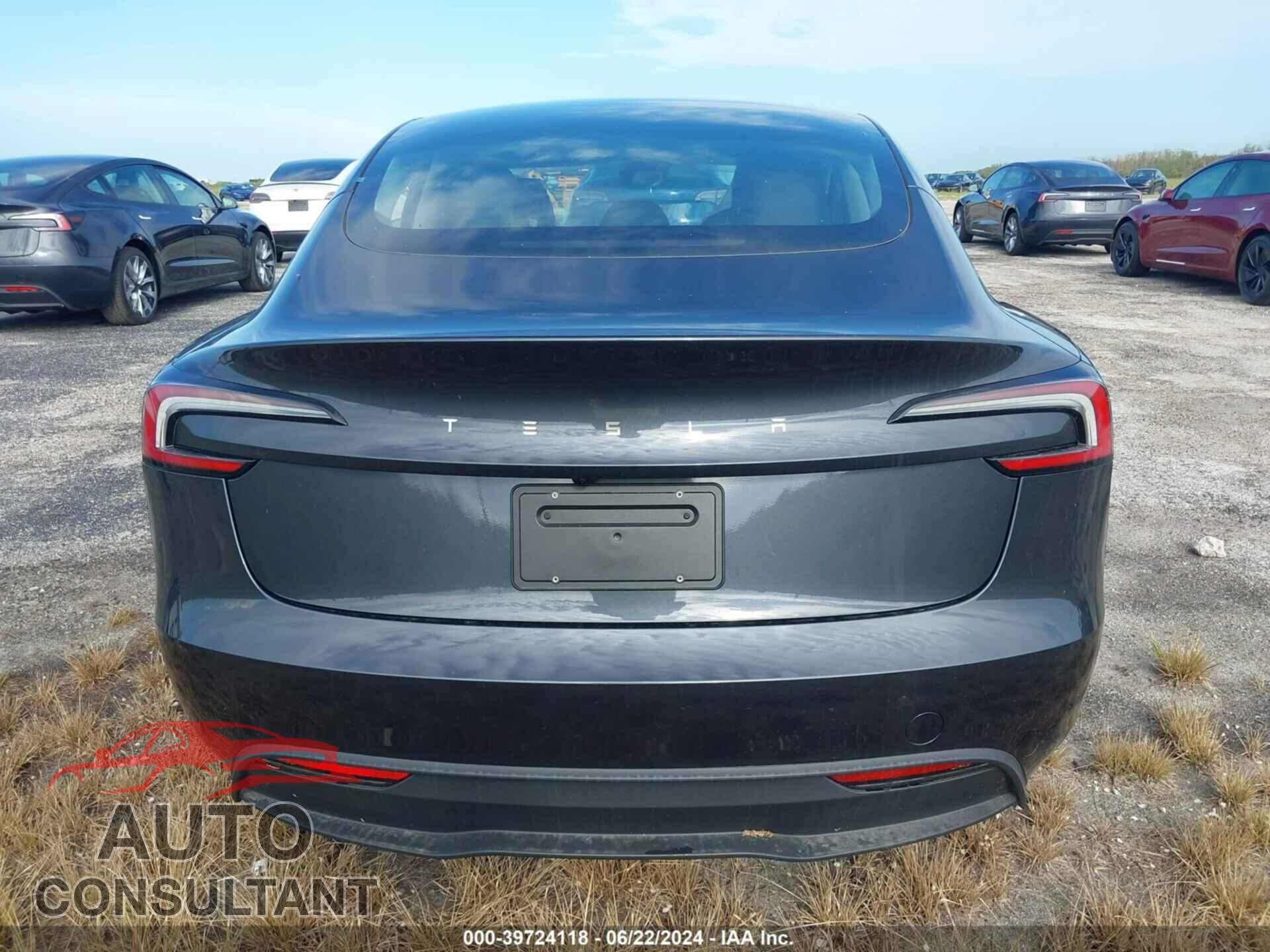 TESLA MODEL 3 2024 - 5YJ3E1EA8RF751612