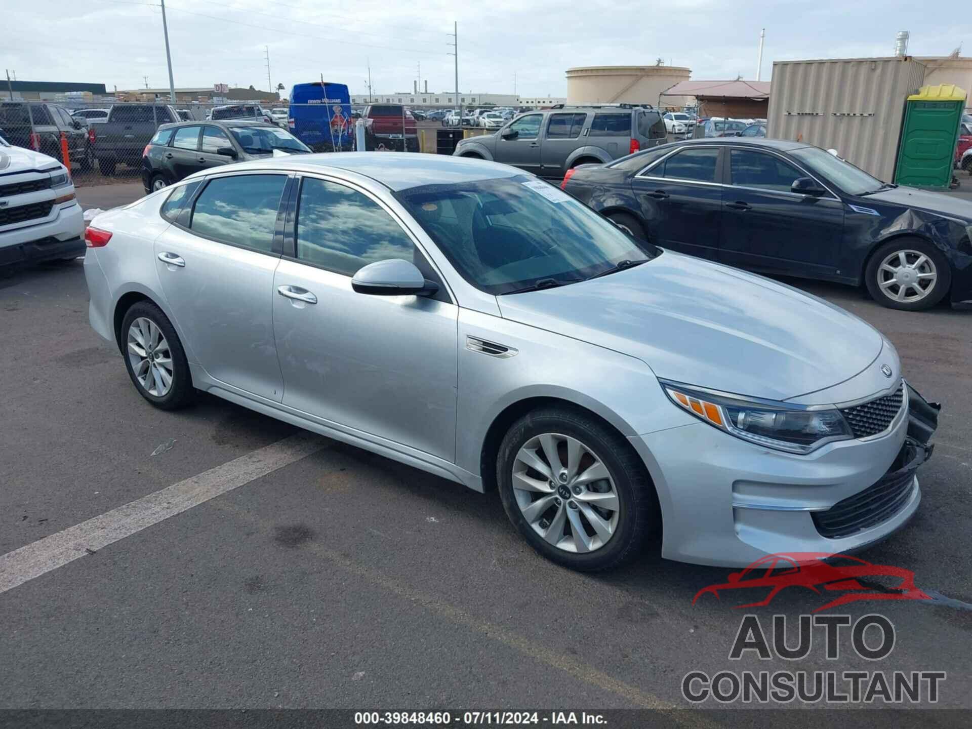 KIA OPTIMA 2018 - 5XXGU4L38JG206067