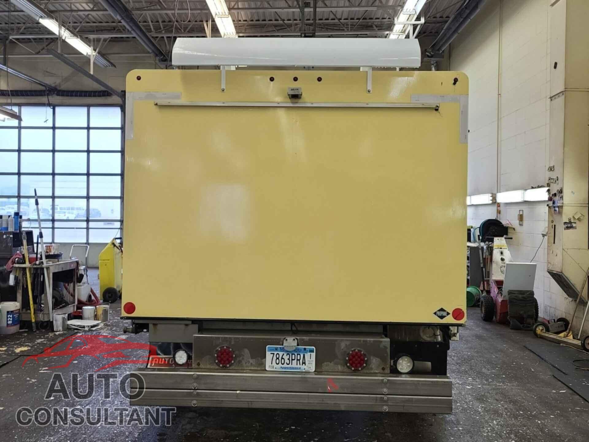 FORD ECONOLINE 2017 - 1FDXE4FS8HDC69038