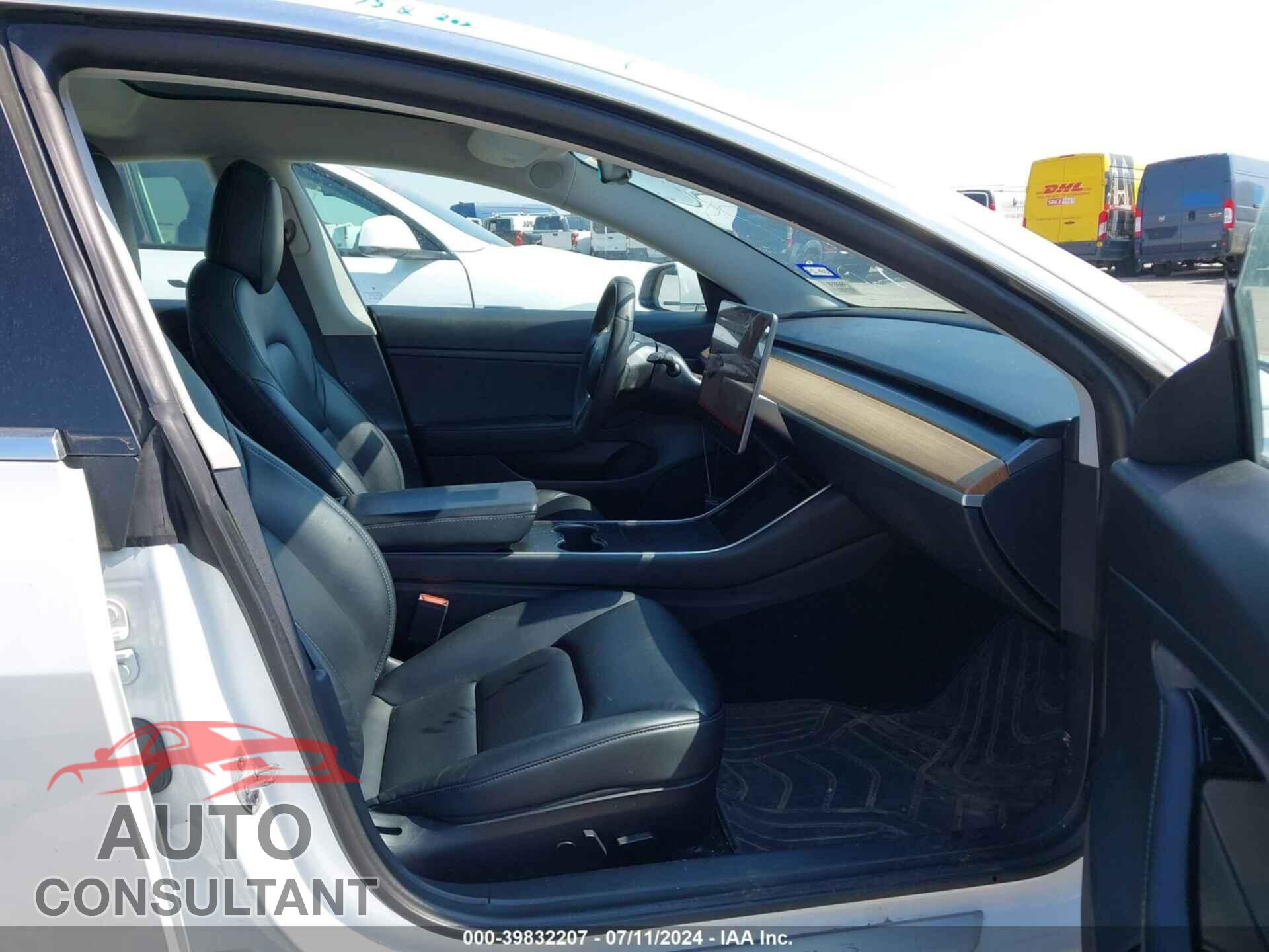 TESLA MODEL 3 2020 - 5YJ3E1EA2LF659838