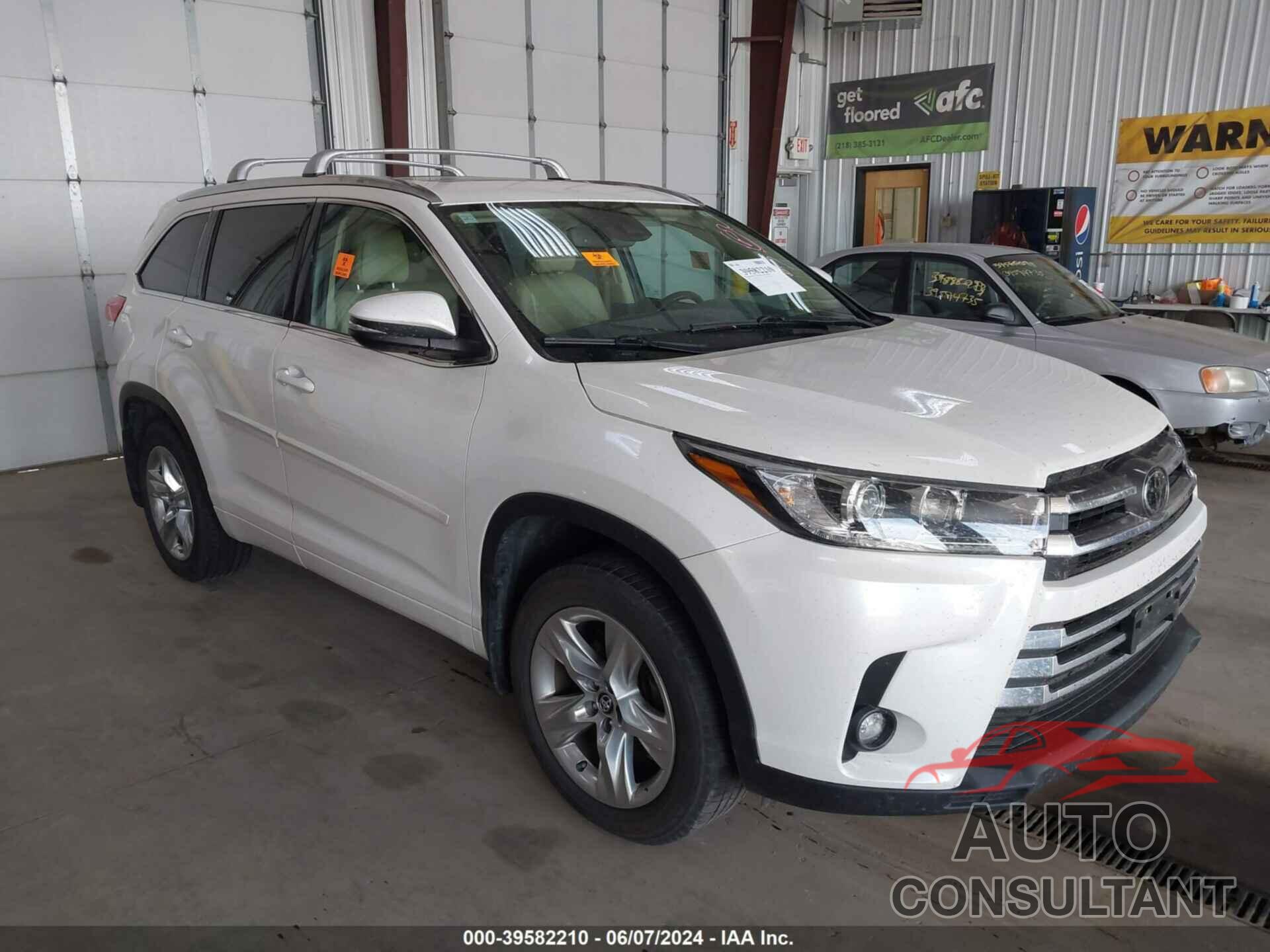 TOYOTA HIGHLANDER 2019 - 5TDDZRFH7KS956133