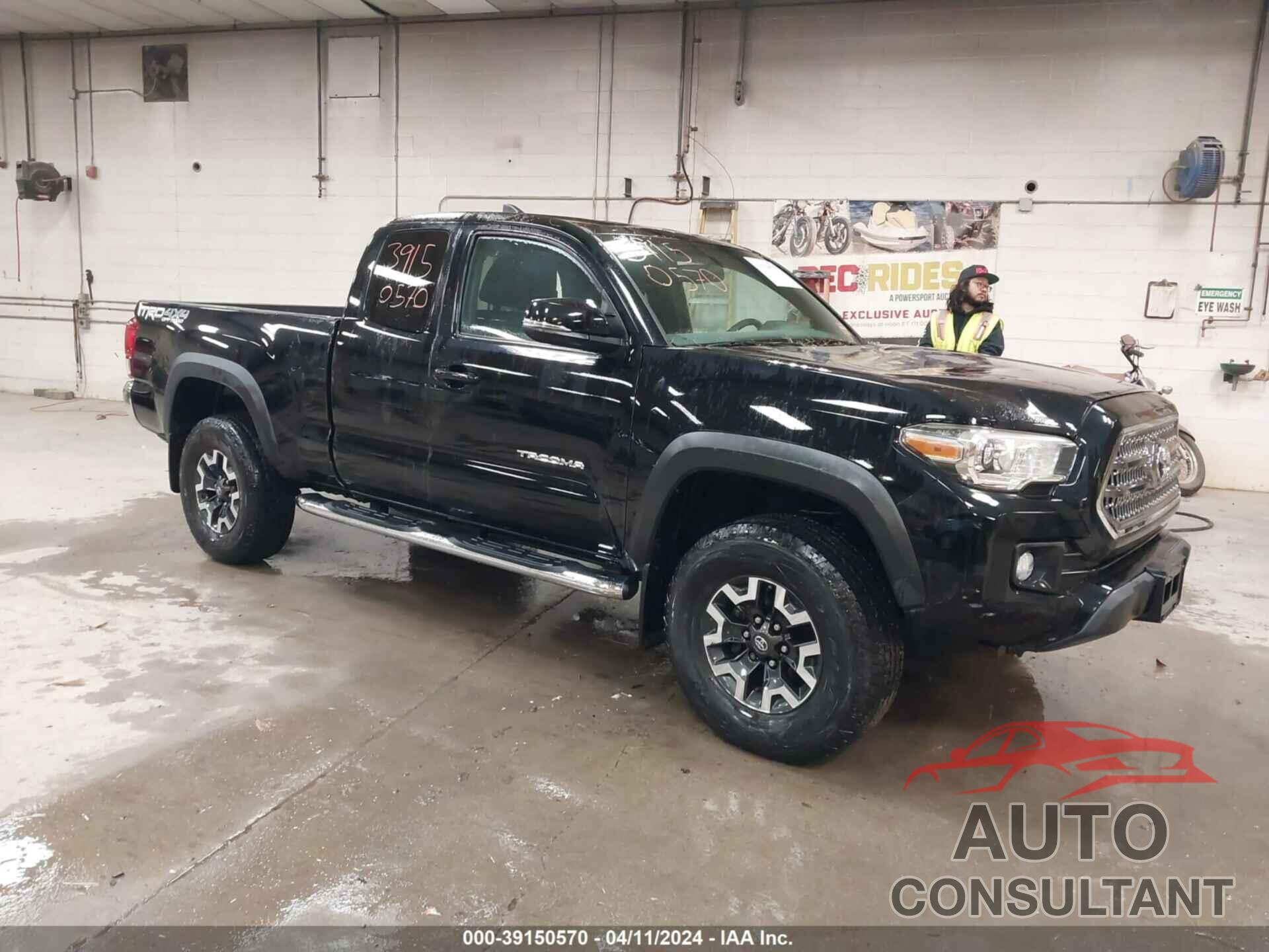 TOYOTA TACOMA 2016 - 5TFSZ5AN1GX033497