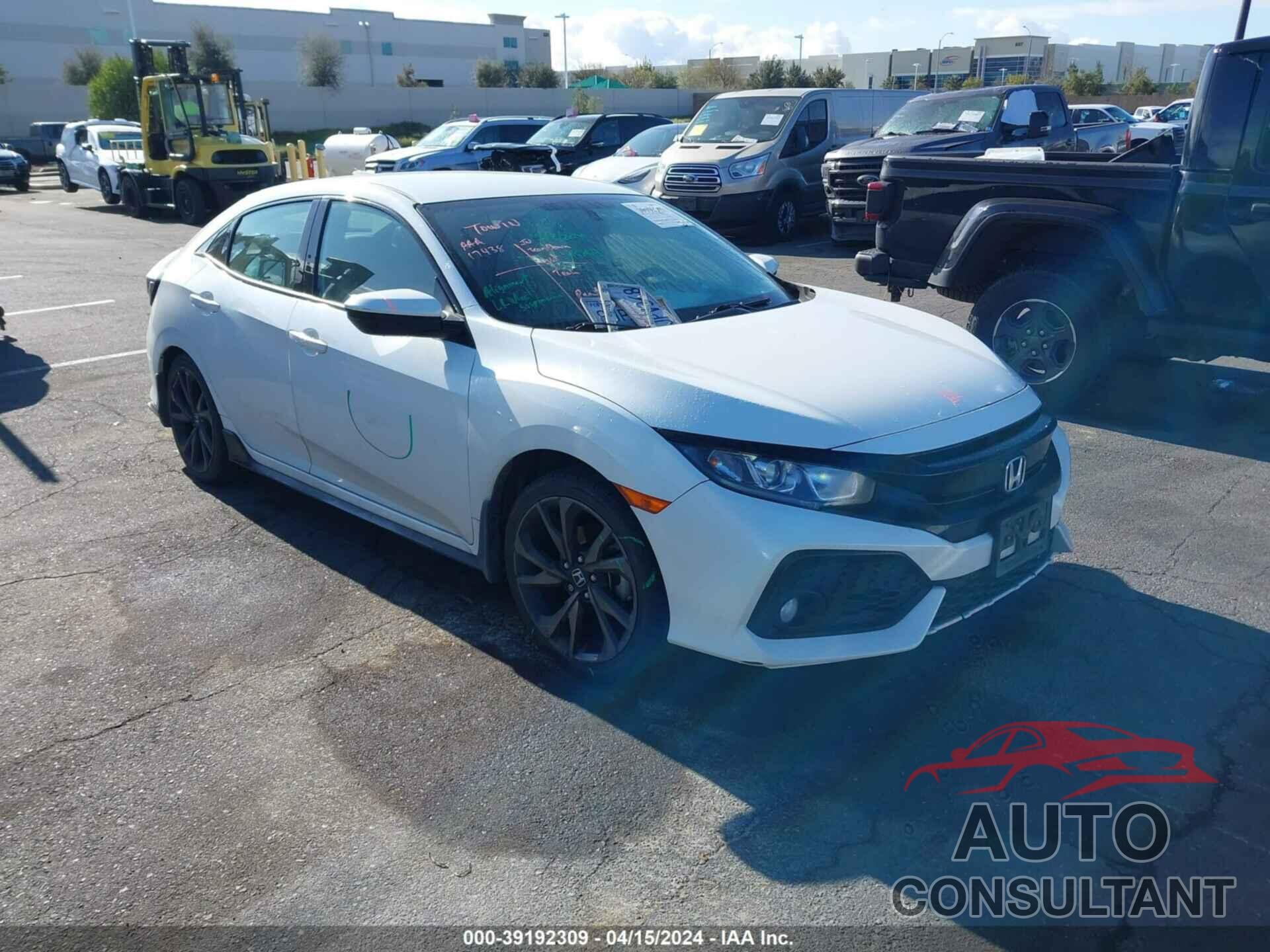 HONDA CIVIC 2018 - SHHFK7H46JU432369