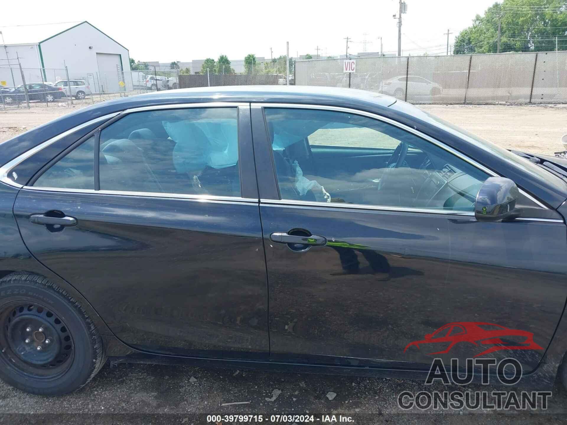 TOYOTA CAMRY 2016 - 4T4BF1FK1GR582300