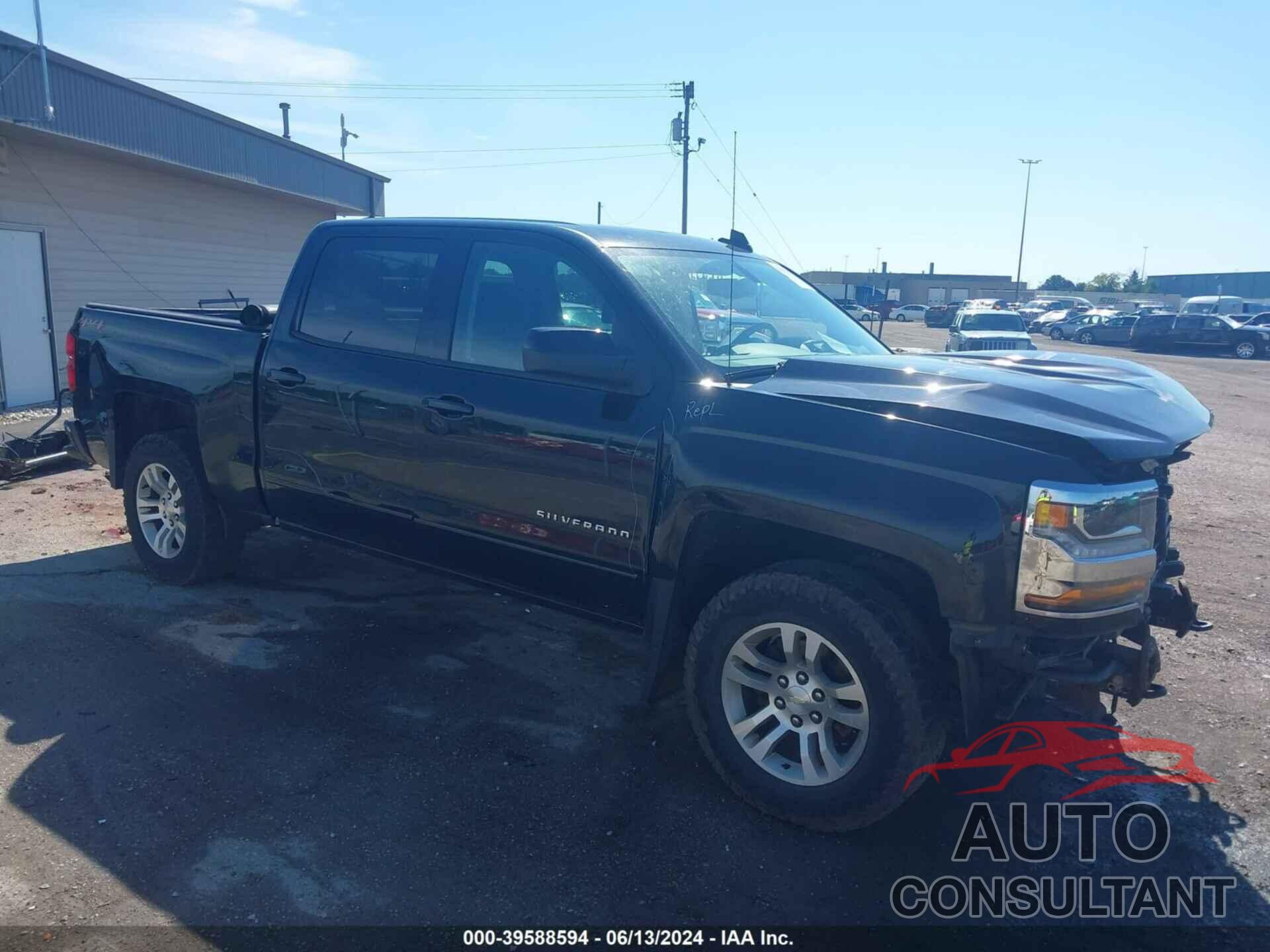 CHEVROLET SILVERADO 1500 2018 - 3GCUKREC8JG281786