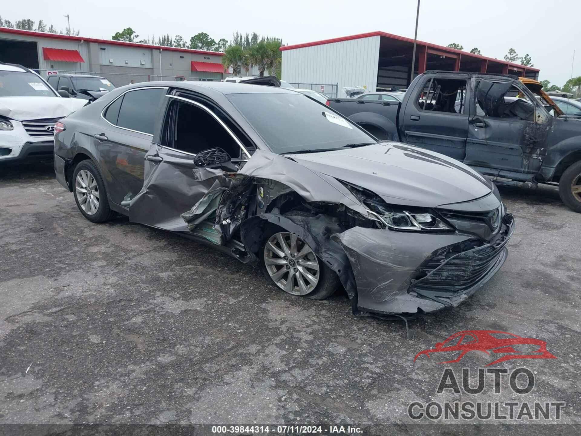 TOYOTA CAMRY 2020 - 4T1C11AK9LU370825