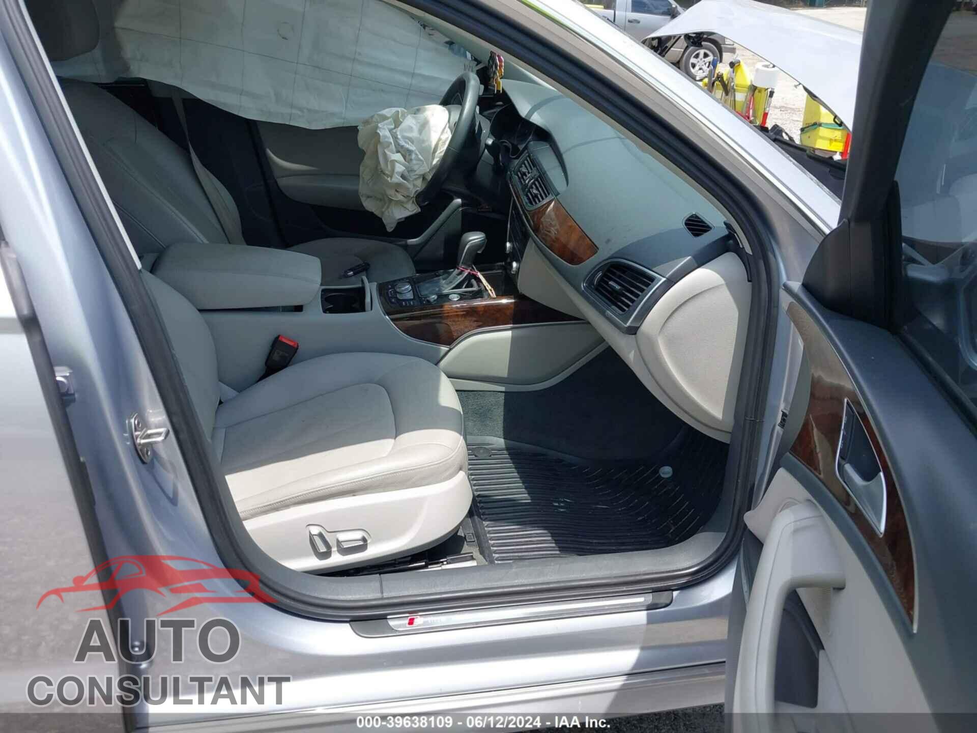 AUDI A6 2017 - WAUD8BFC5HN115289