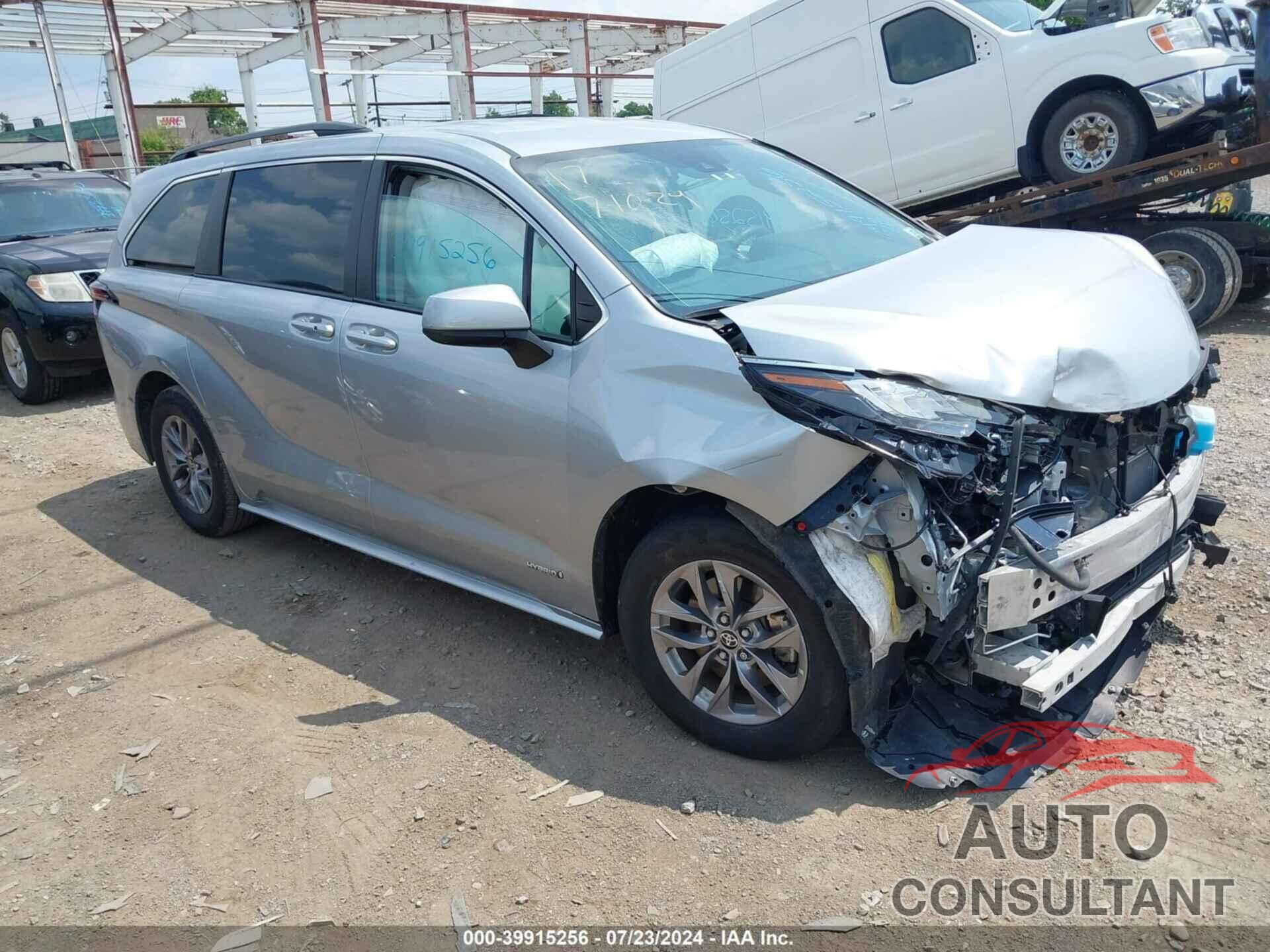 TOYOTA SIENNA 2021 - 5TDKRKEC9MS068586