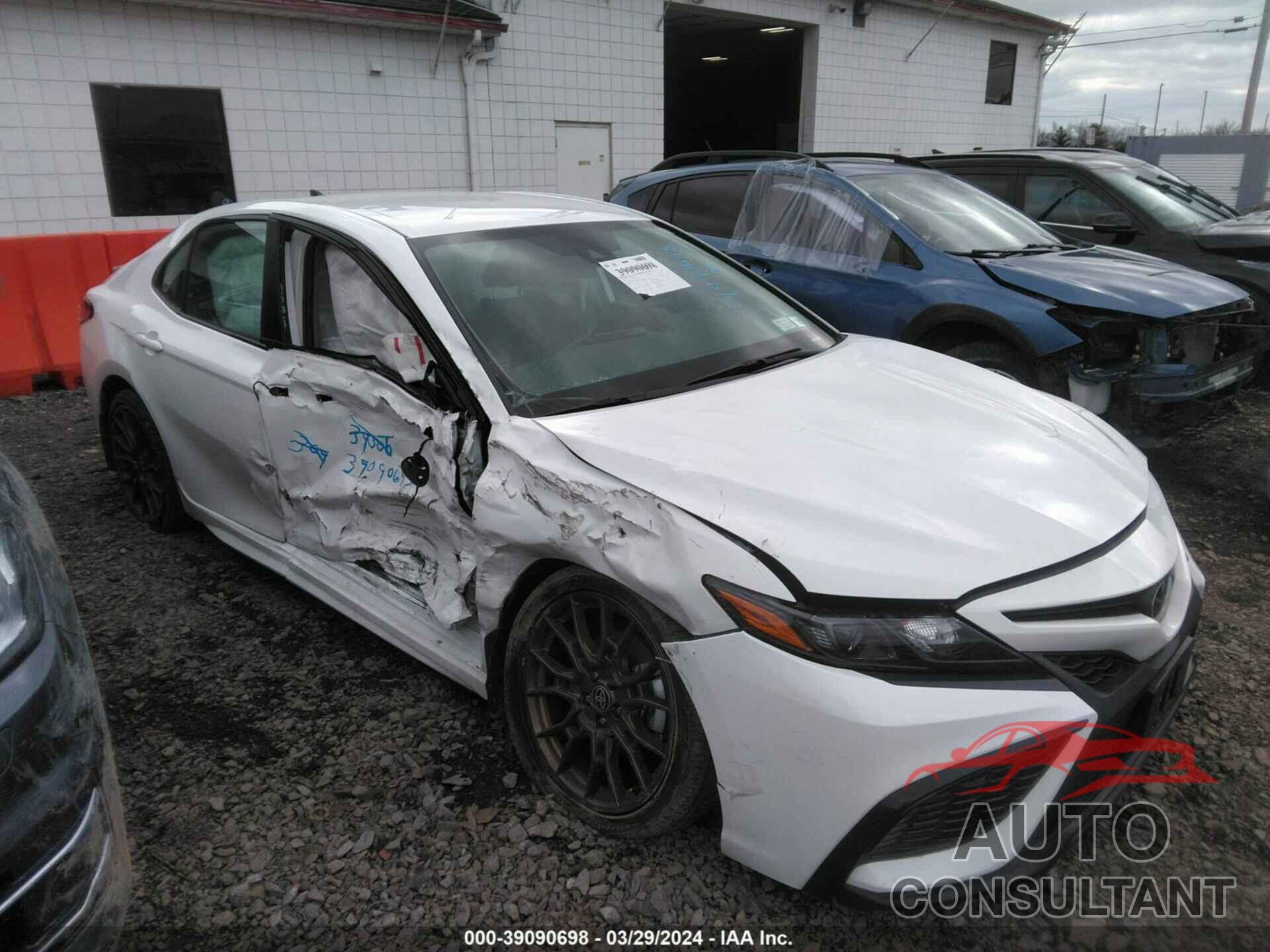 TOYOTA CAMRY 2023 - 4T1G11BK3PU092333
